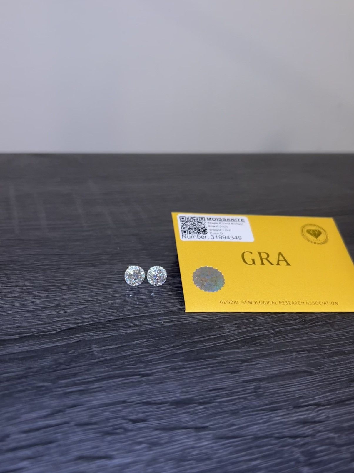 Other VVS Moissanite Earrings Size ONE SIZE - 1 Thumbnail