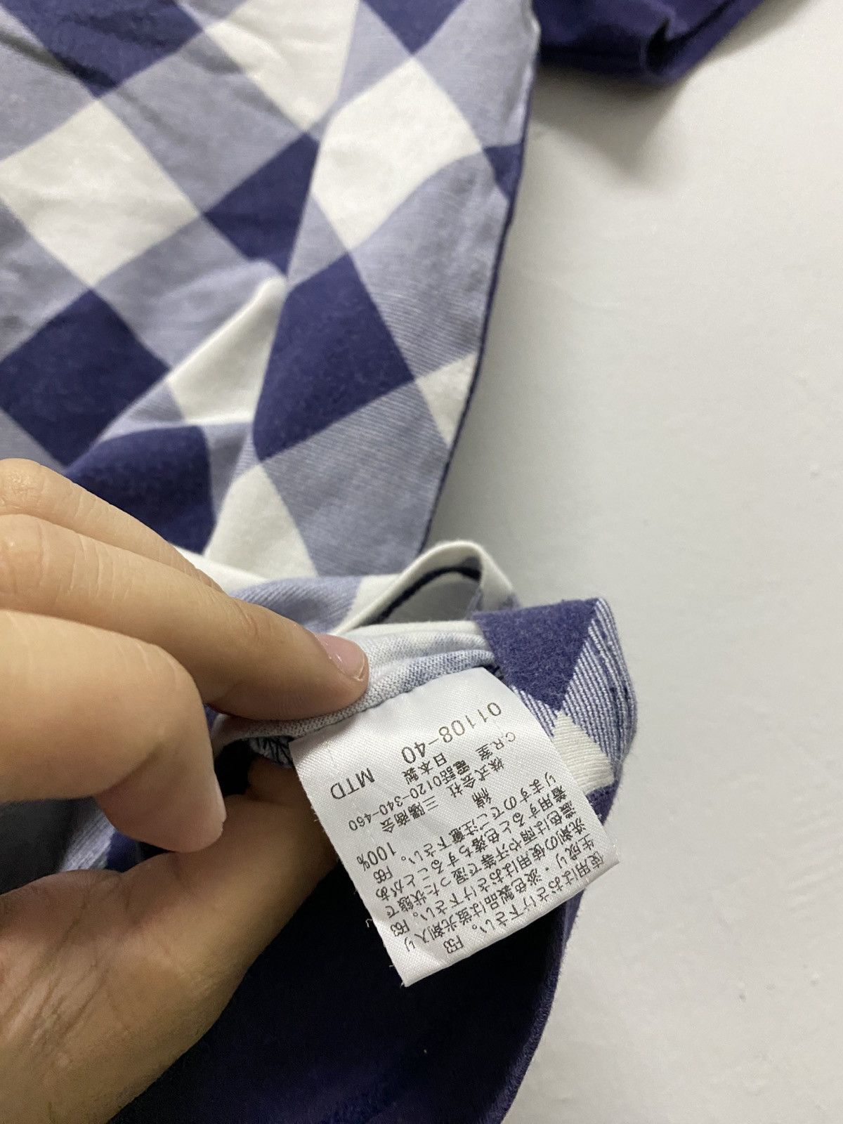 Burberry Vintage Burberry Checkered Tshirt Size US S / EU 44-46 / 1 - 9 Thumbnail