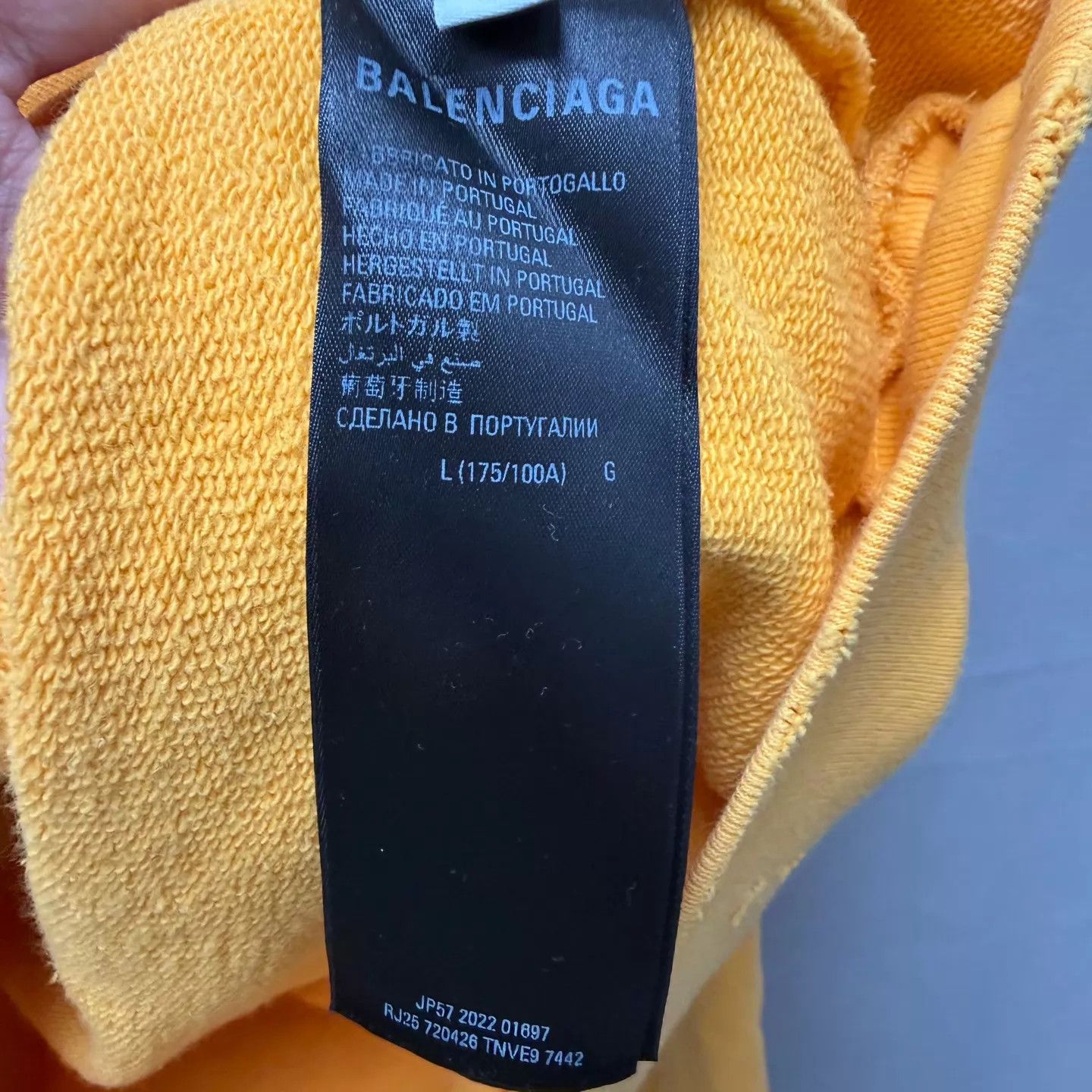 Balenciaga Balenciaga Graffiti Coke Logo Yellow Hoodie L 98 New Size US L / EU 52-54 / 3 - 5 Thumbnail