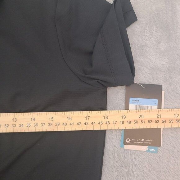 Nike New With Tag Nike Golf Black Solid Plain Nike Polo Shirt Wo Size M / US 6-8 / IT 42-44 - 4 Thumbnail