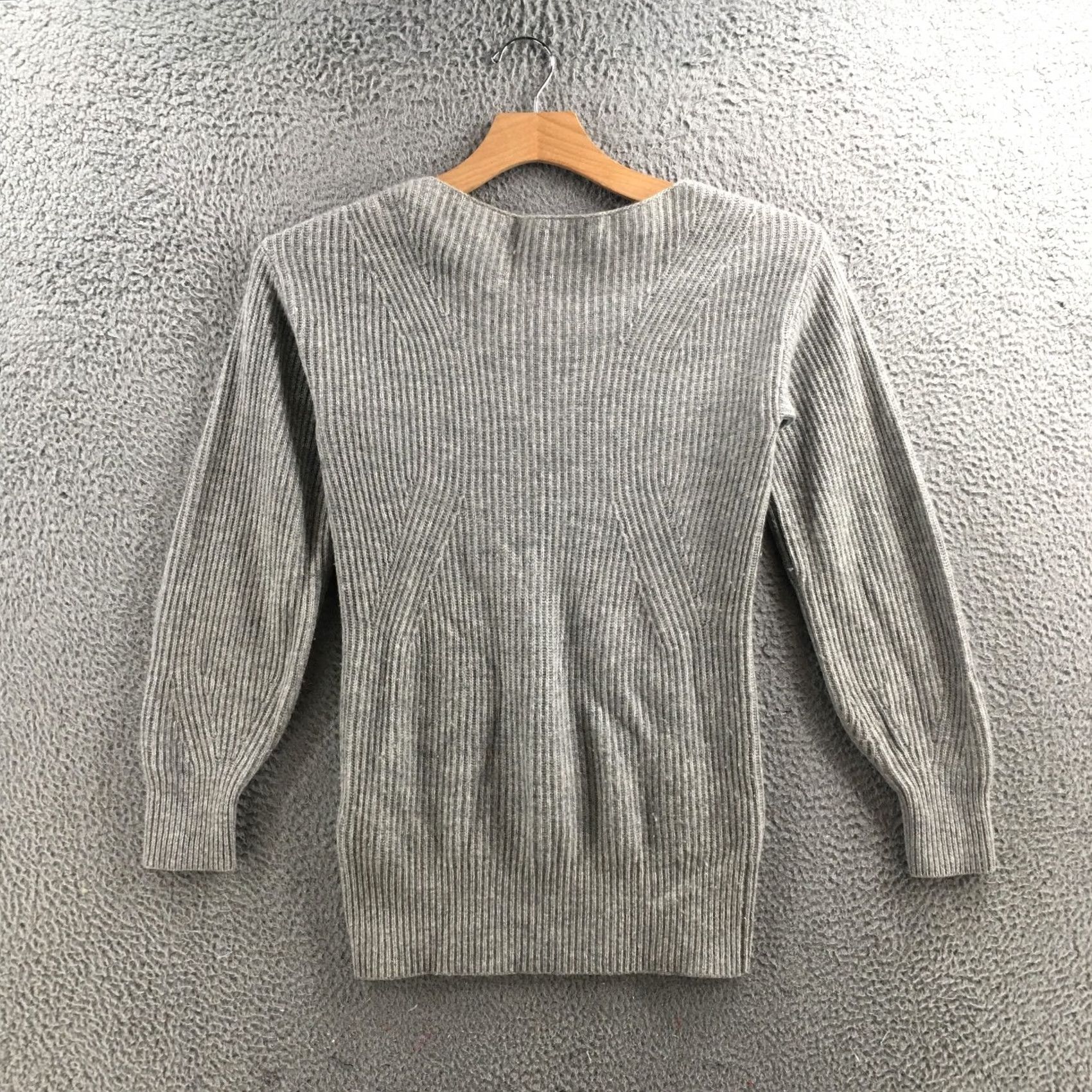 Armani Exchange Armani Exchange Pullover Sweater Womens XXS Grey Wool Blend Knit Long Sleeve Crew Neck Pullover Casual All Seasons Womens Size XXS / US 00 / IT 34 - 7 Thumbnail