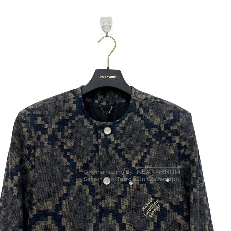 Louis Vuitton Louis Vuitton 25 SS serpentine pearl button blazer jacket Size US S / EU 44-46 / 1 - 4 Thumbnail