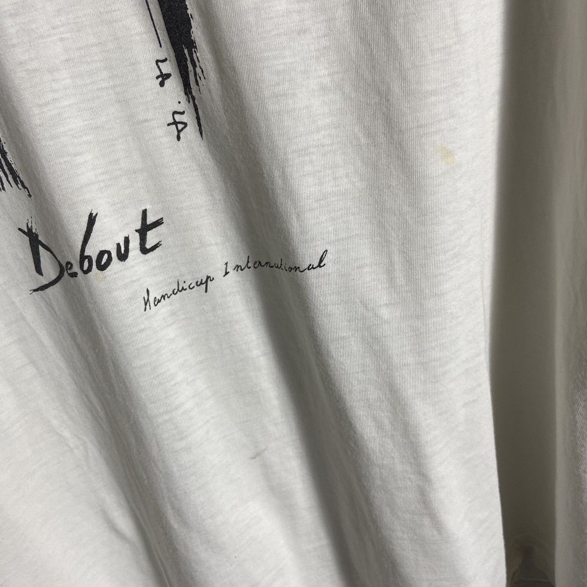 Vintage Vintage 90s Vivre Debout Graphic T-Shirt / Distressed Size US XL / EU 56 / 4 - 6 Thumbnail
