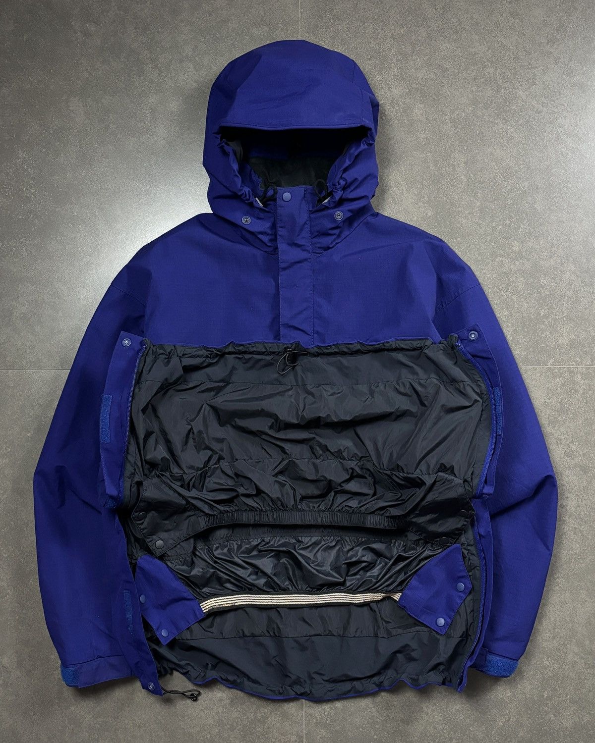 Montbell Vintage Montbell Goretex Oval Logo Anorak Jacket Size US L / EU 52-54 / 3 - 9 Thumbnail