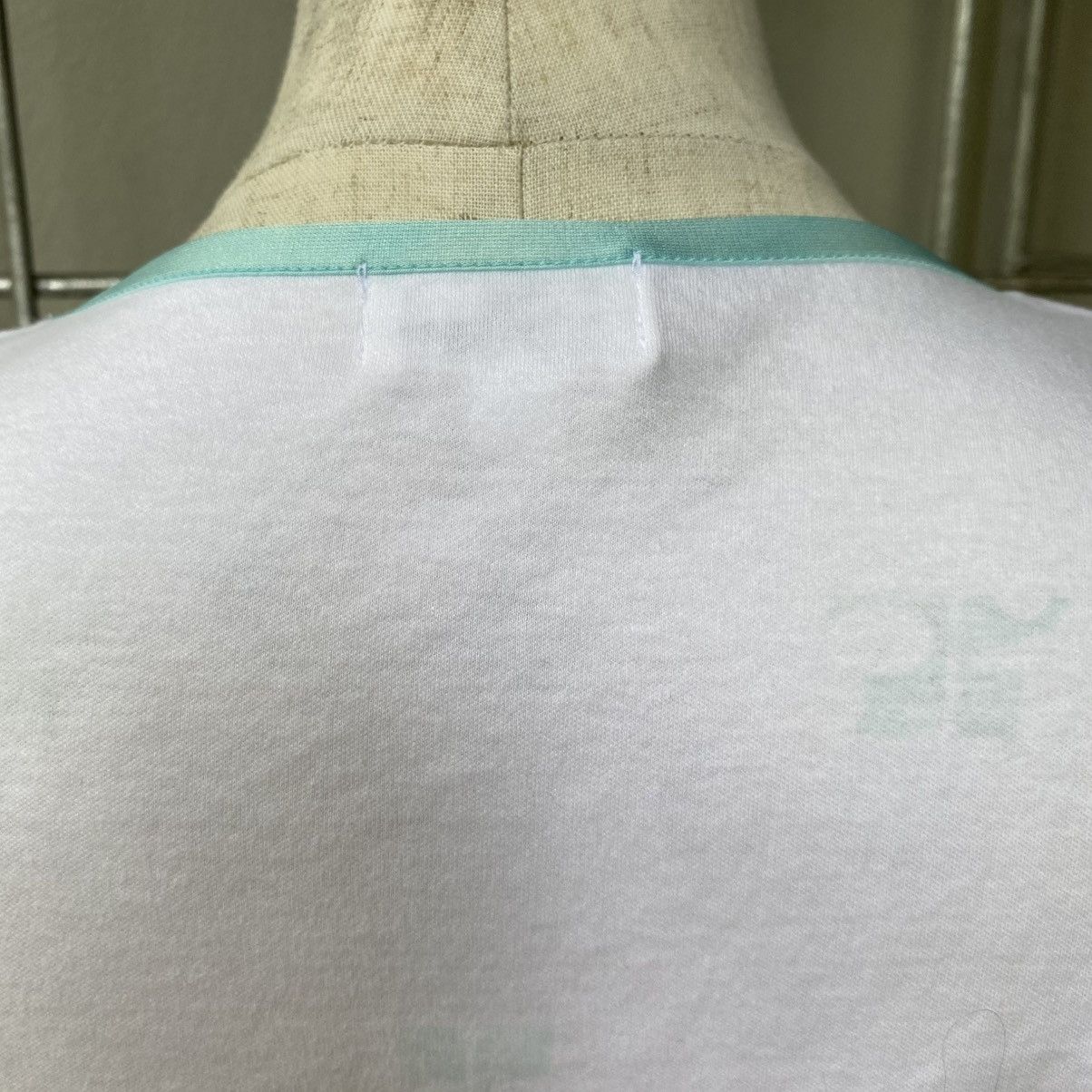 Courreges Courreges White Scoop Neck T-Shirt with Mint Trim Size S / US 4 / IT 40 - 21 Thumbnail