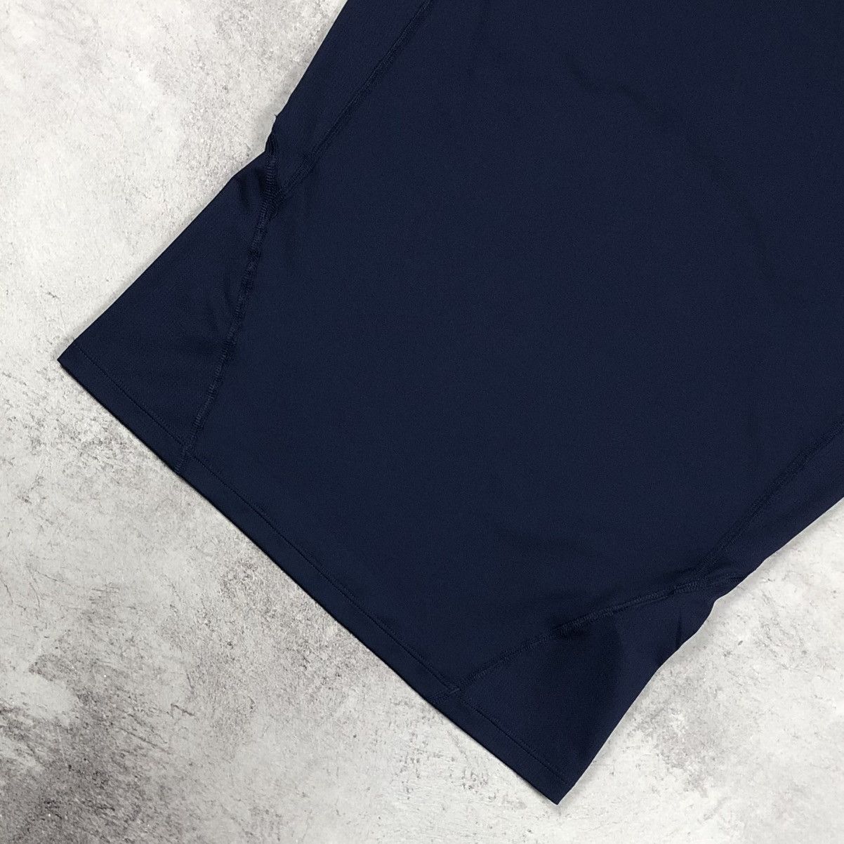 Under Armour Under Armour HeatGear Compression Sleeveless Shirt Navy Blue Size US XL / EU 56 / 4 - 7 Thumbnail