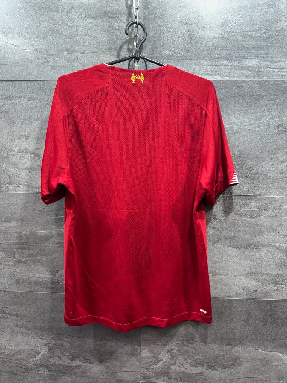 Other LIVERPOOL 2019/2020 HOME FOOTBALL SHIRT NEW BALANCE Size US S / EU 44-46 / 1 - 12 Thumbnail