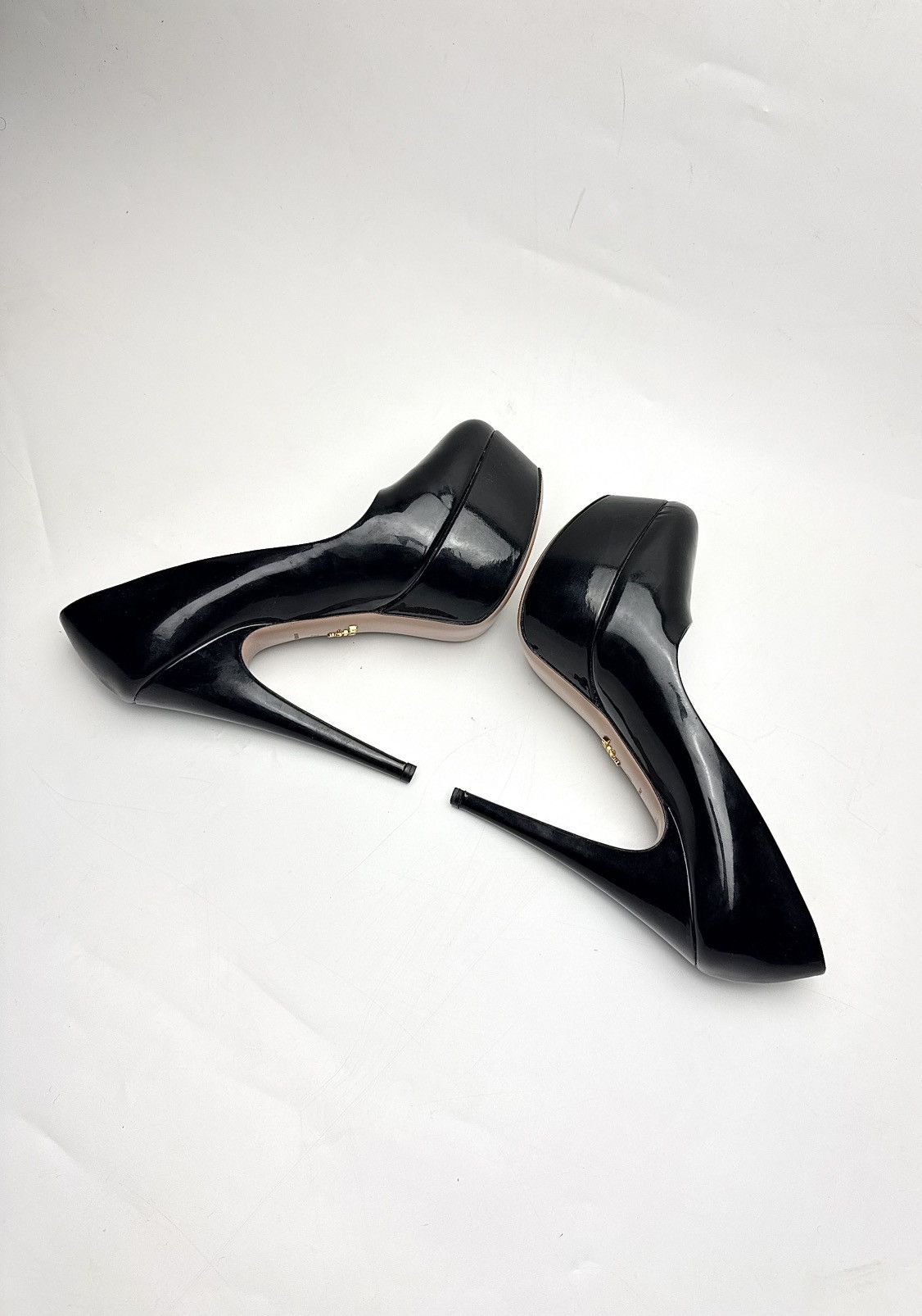 Prada PRADA Black Patent Leather Pumps (with Original Box) Size US 8.5 / IT 38.5 - 5 Thumbnail