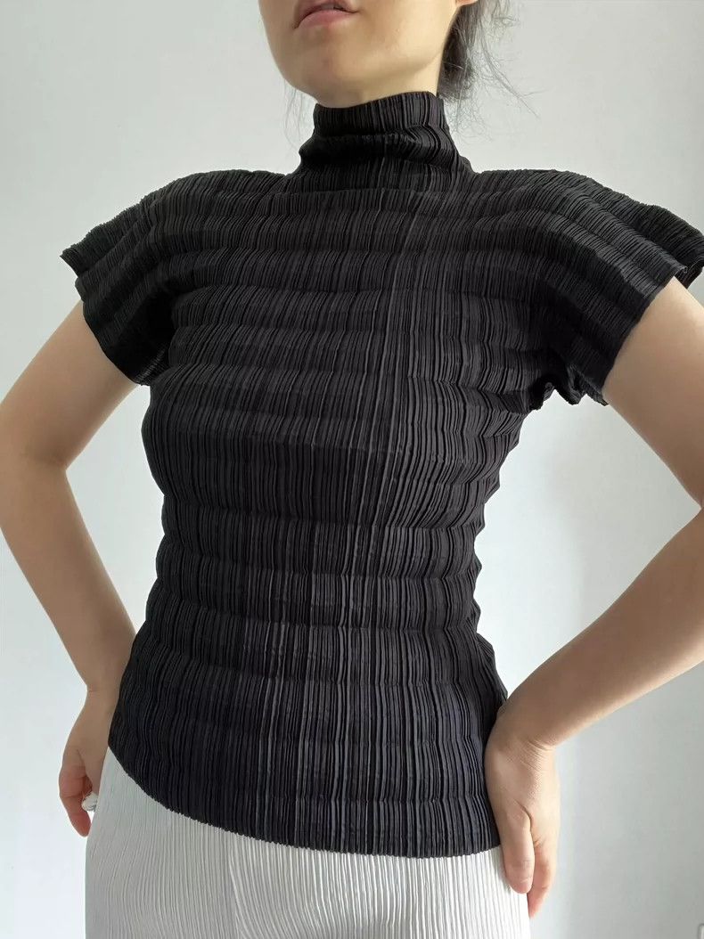 Issey Miyake Issey Miyake size:3 Black main line wavy pleated short-sle Size S / US 4 / IT 40 - 4 Thumbnail