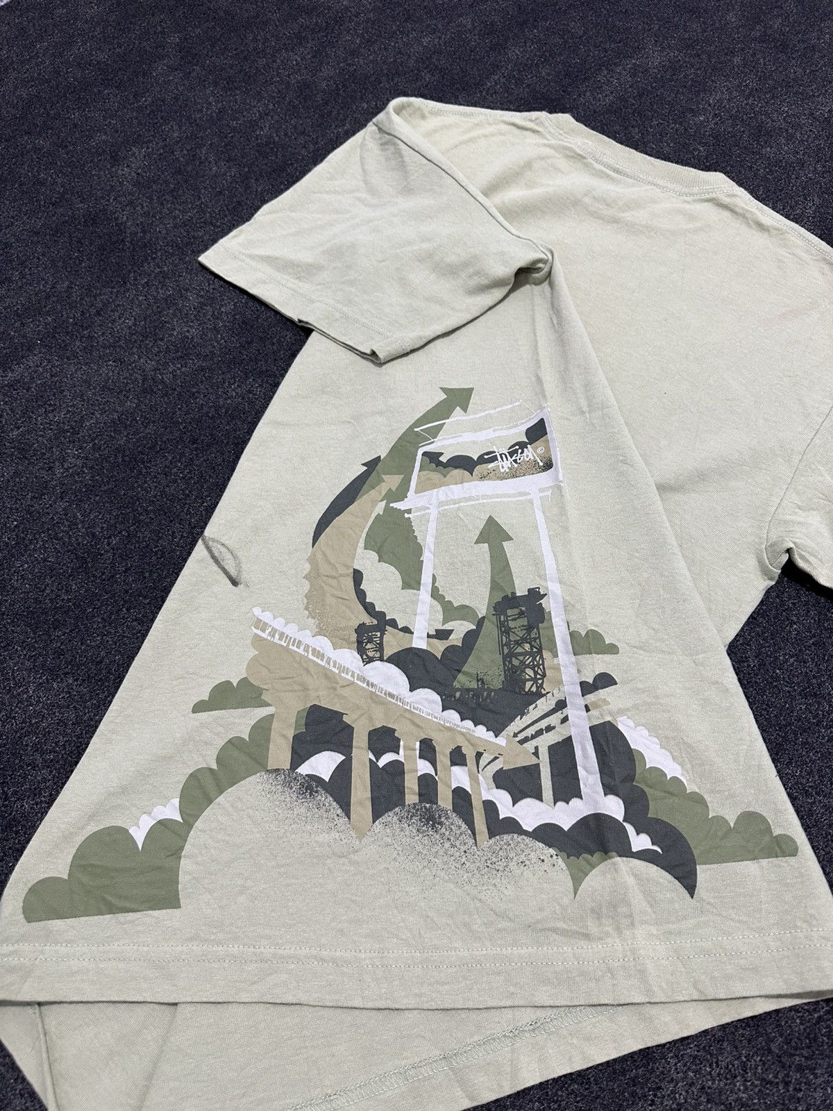 Stussy Vintage Stüssy Graphic T-Shirt - Bridge/Abstract Print Size US L / EU 52-54 / 3 - 11 Thumbnail