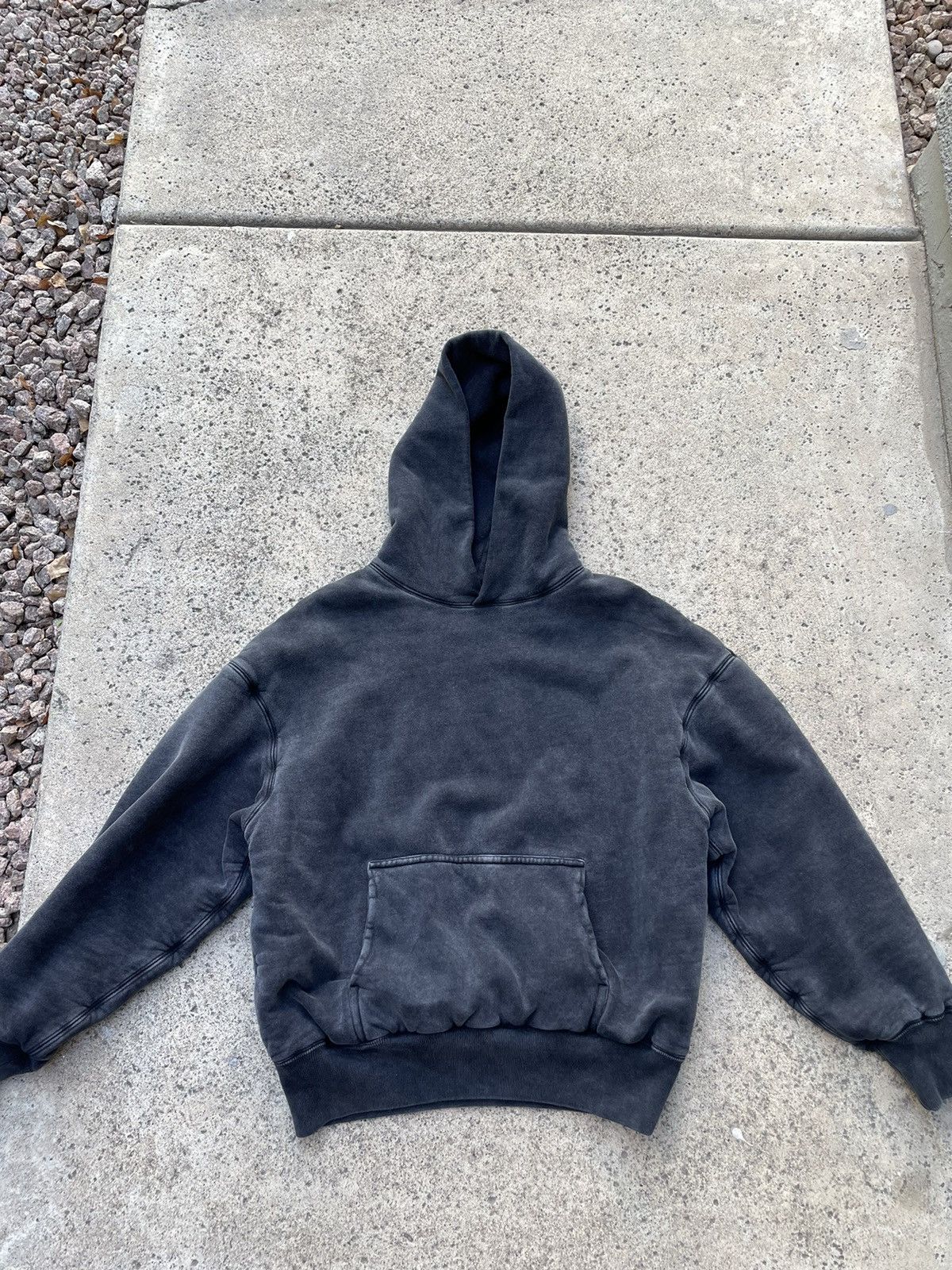 Other Washed black double thick hoodie Size US L / EU 52-54 / 3 - 1 Thumbnail
