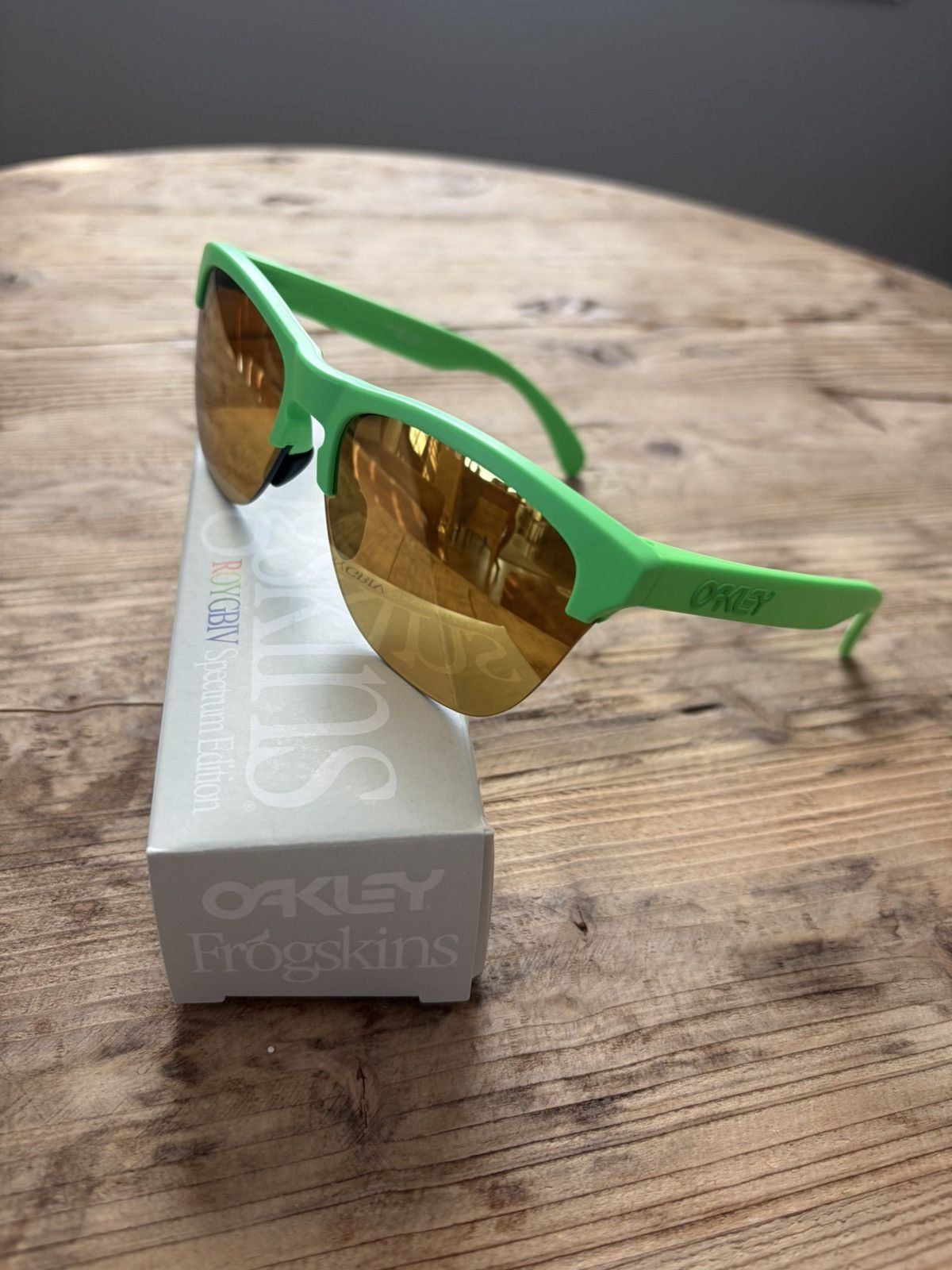 Oakley New Oakley x Staple Frogskins Sunglasses ROYGBIV Limited 24k Size ONE SIZE - 7 Thumbnail