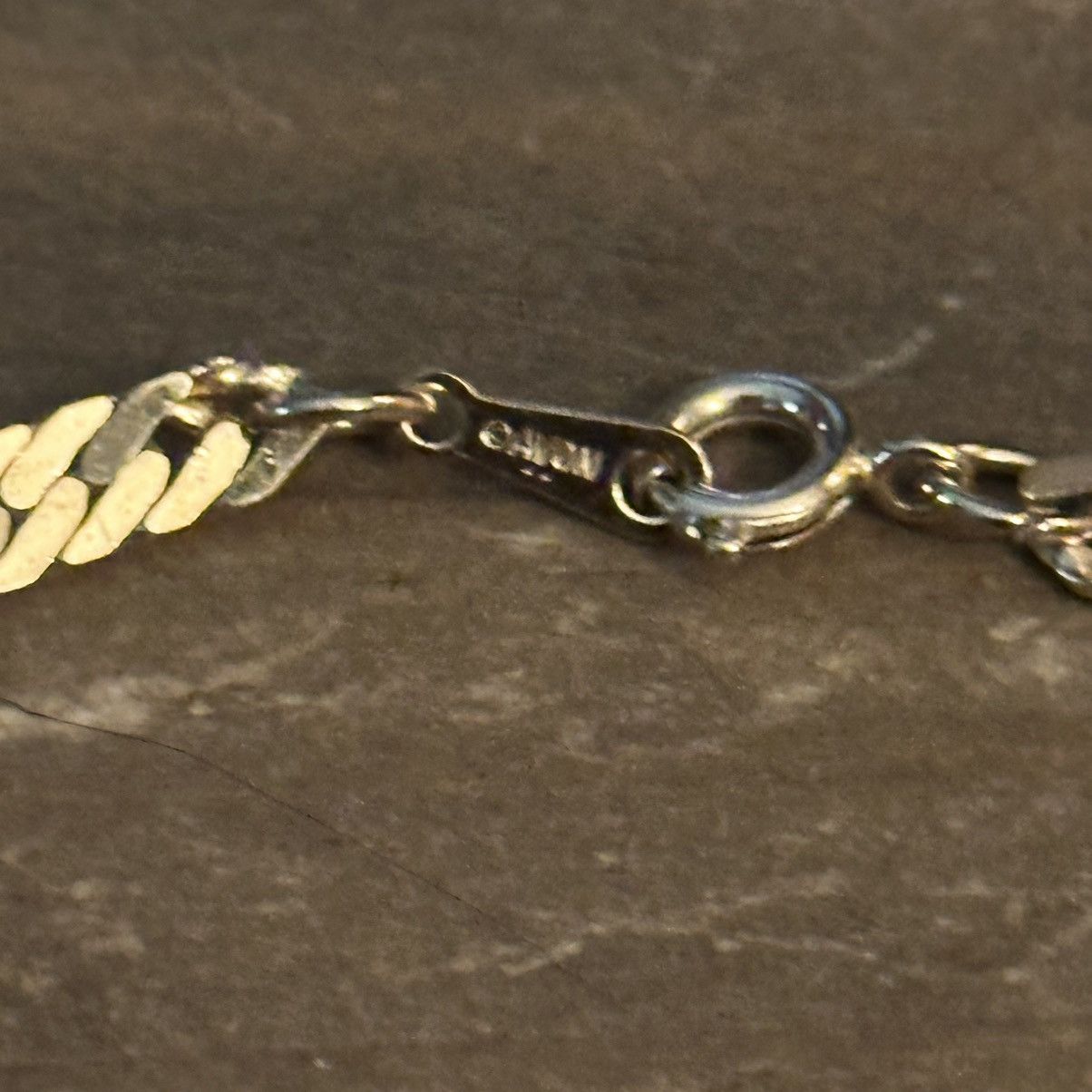 Other × Vintage Vintage Avon thick gold tone rhinestone necklace Size ONE SIZE - 5 Thumbnail