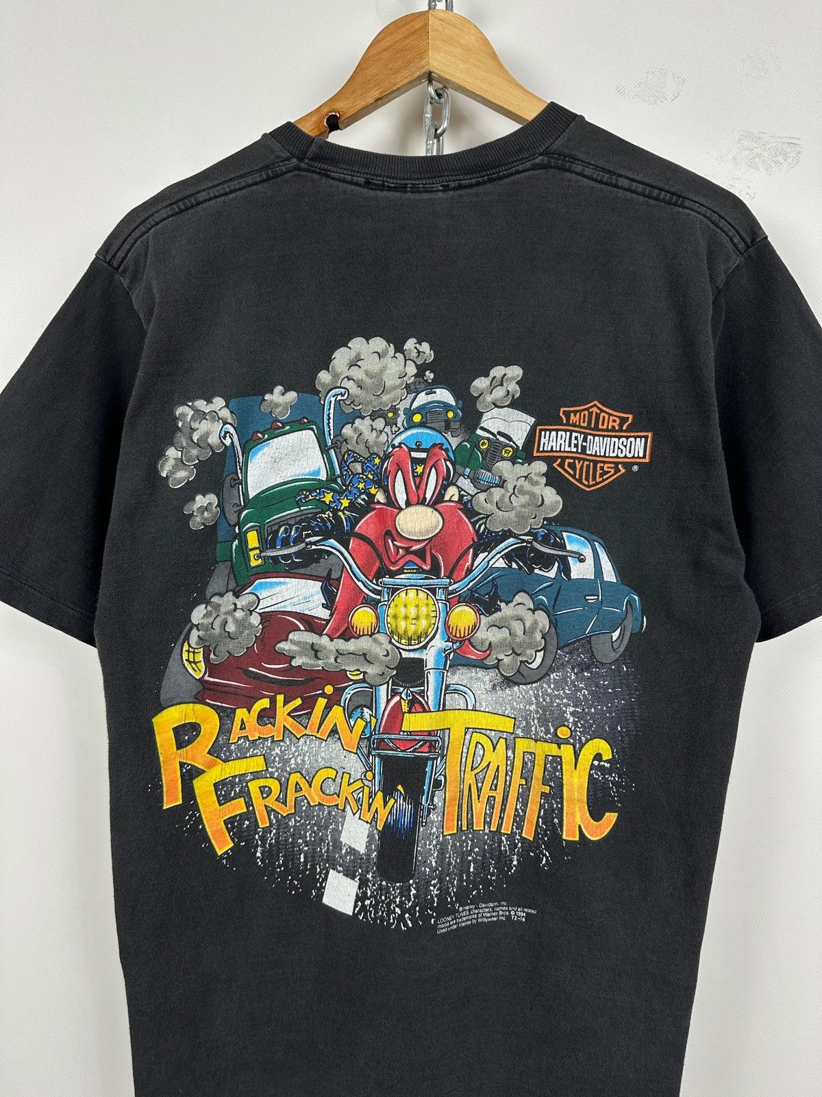 Harley Davidson 1994 Harley Davidson Looney Tunes Yosemite Dam Fade T-Shirt Size US L / EU 52-54 / 3 - 3 Thumbnail