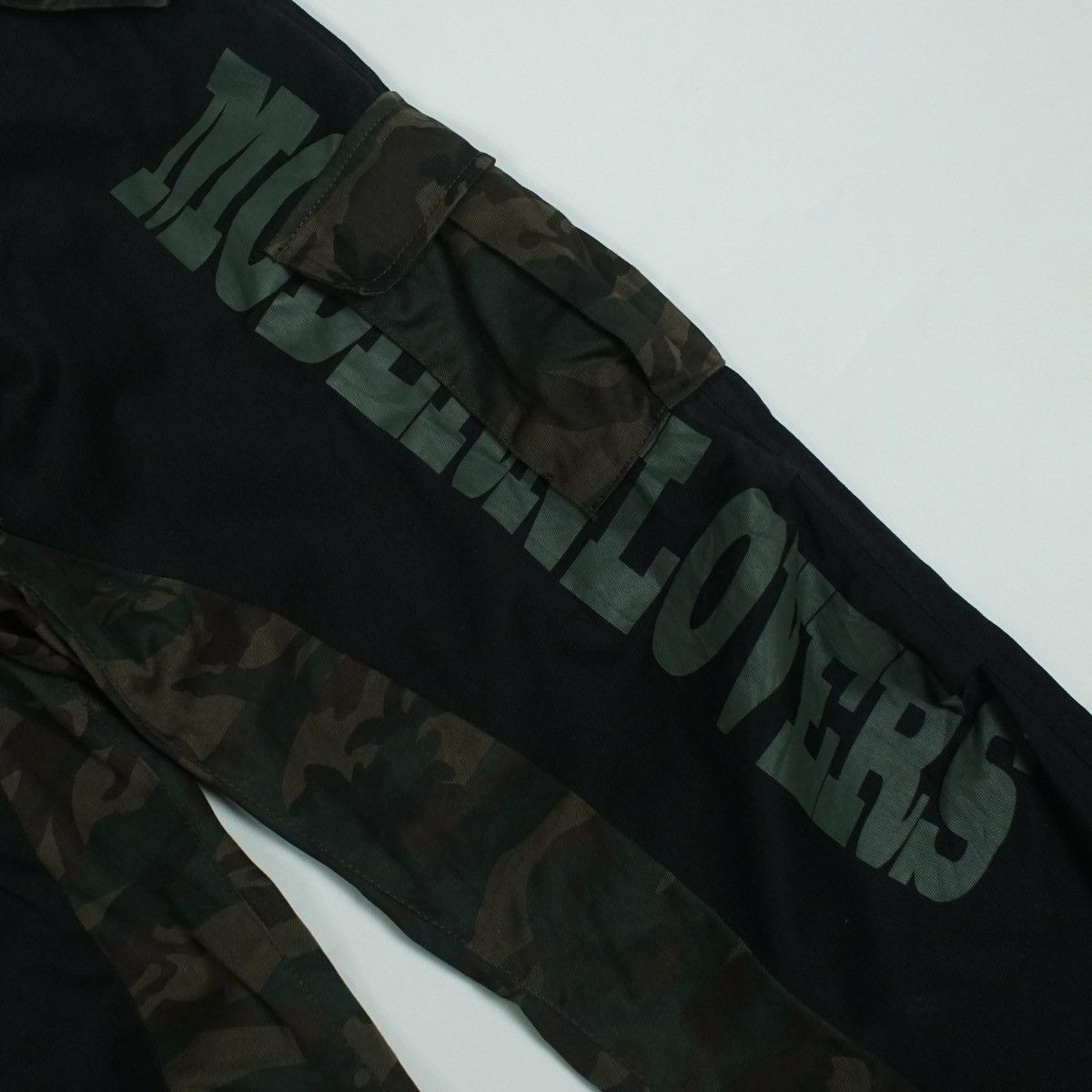 Beauty Beast *NoTariff Modern Lovers Hybrid Camo Multipocket Pants Size US 34 / EU 50 - 3 Thumbnail