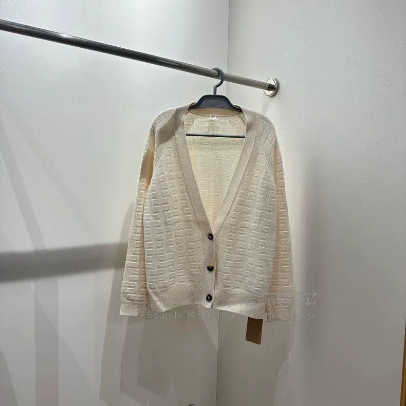 Hermes Hermes Single Breasted H纹 Knit Cardigan Size XS / US 0-2 / IT 36-38 - 1 Thumbnail