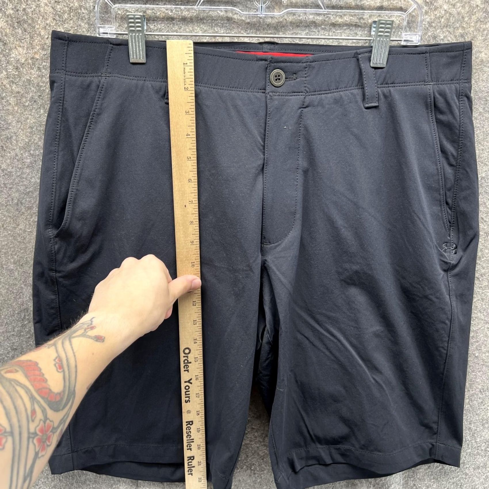 Under Armour Under Armour Shorts Men 36 Adult Black Chino Flat Front Heat Gear Golf Golfer UA Size US 36 / EU 52 - 6 Thumbnail