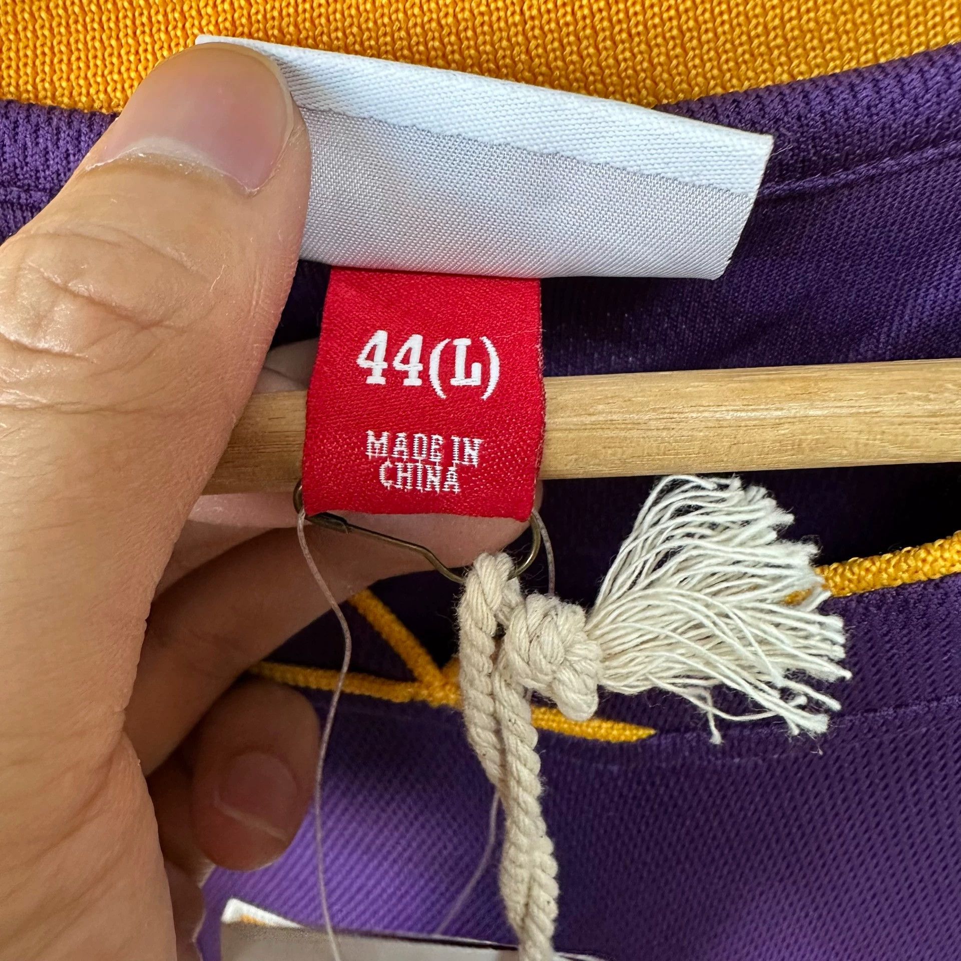 Nike Mitchell & Ness Lakers 99-00 Kobe 8 Purple Jersey Size US L / EU 52-54 / 3 - 6 Thumbnail