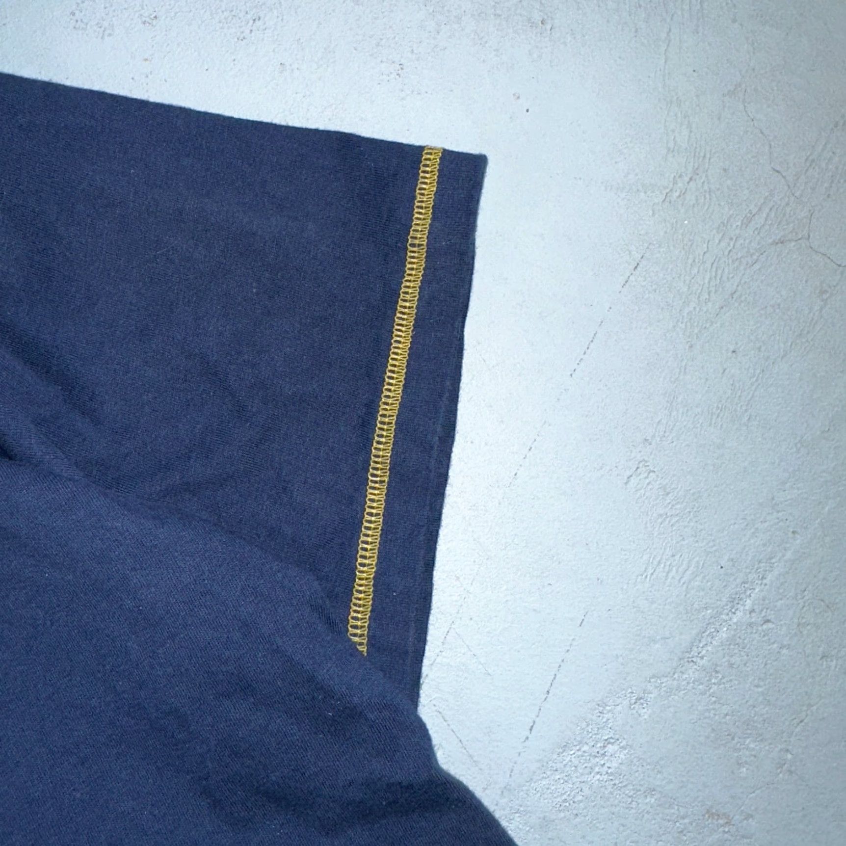 Nike VINTAGE Nike Striped T Shirt Navy Blue XL Men Crew Neck Short Sleeve 2000s 70s 80s 90s Promo Max Graphic Print Size US XL / EU 56 / 4 - 4 Thumbnail