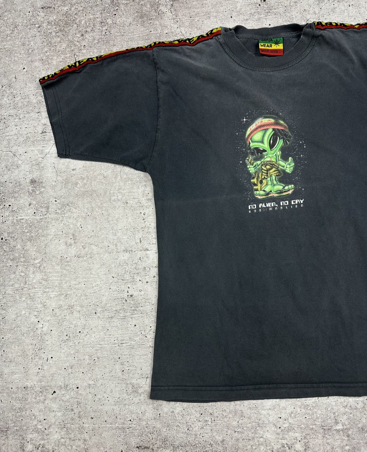 Alien Workshop Vintage Ganja Wear Alien Nation Bob Marlien Tee Size US L / EU 52-54 / 3 - 3 Thumbnail