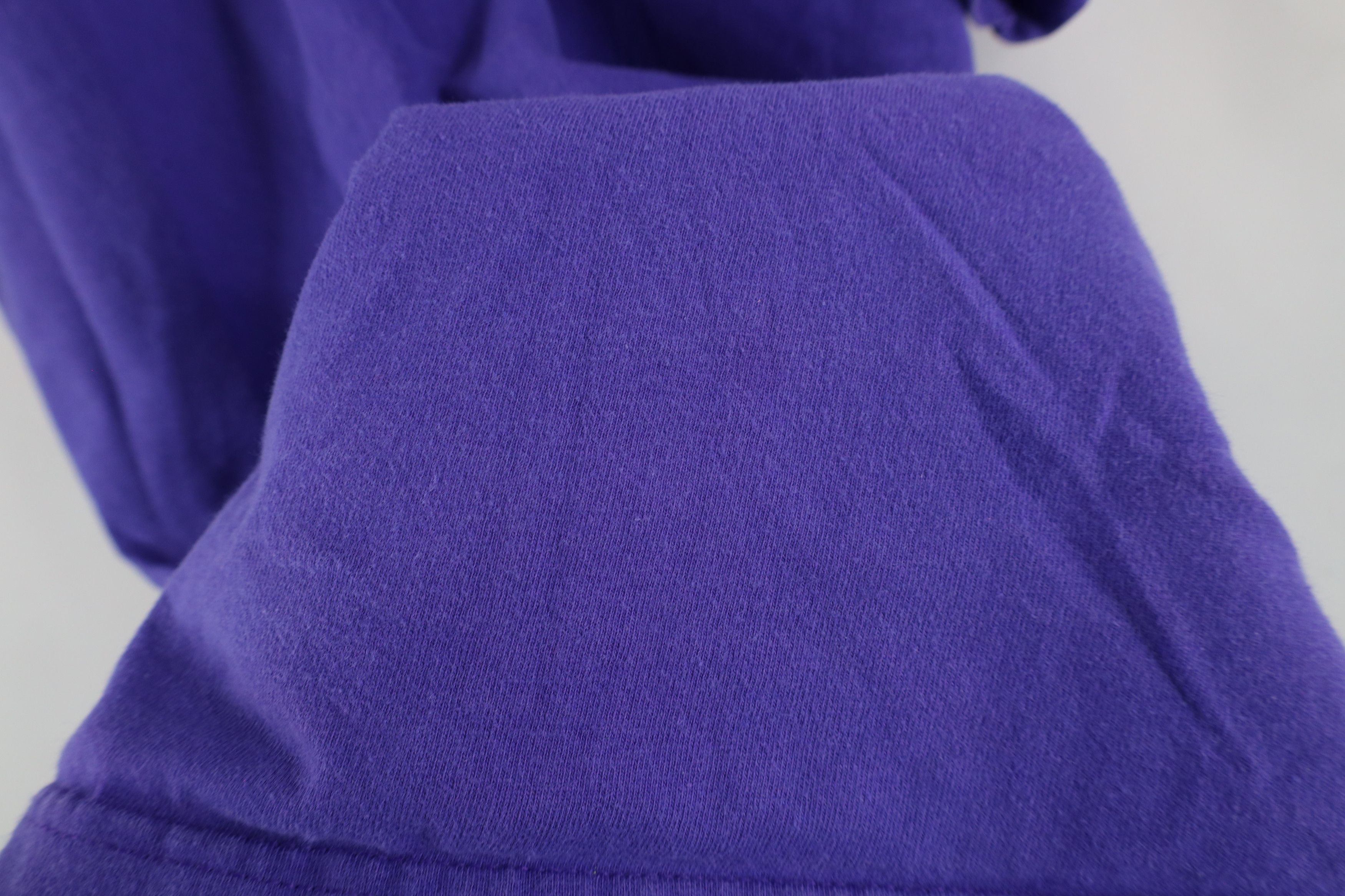 Vintage Vintage 90s Streetwear Heavyweight Cotton T-Shirt Purple Size US L / EU 52-54 / 3 - 6 Thumbnail
