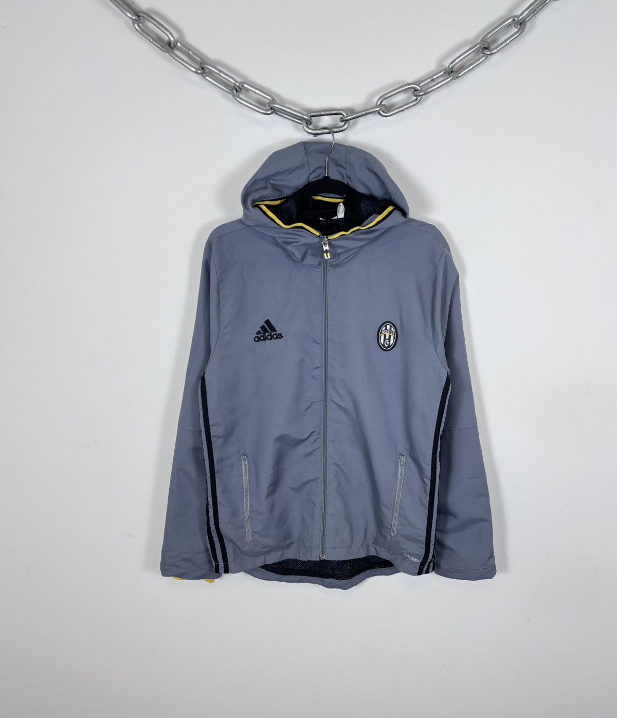 Adidas Adidas Juventus 2016/2017 Presentation Jacket Hooded Soccer Size US M / EU 48-50 / 2 - 1 Thumbnail