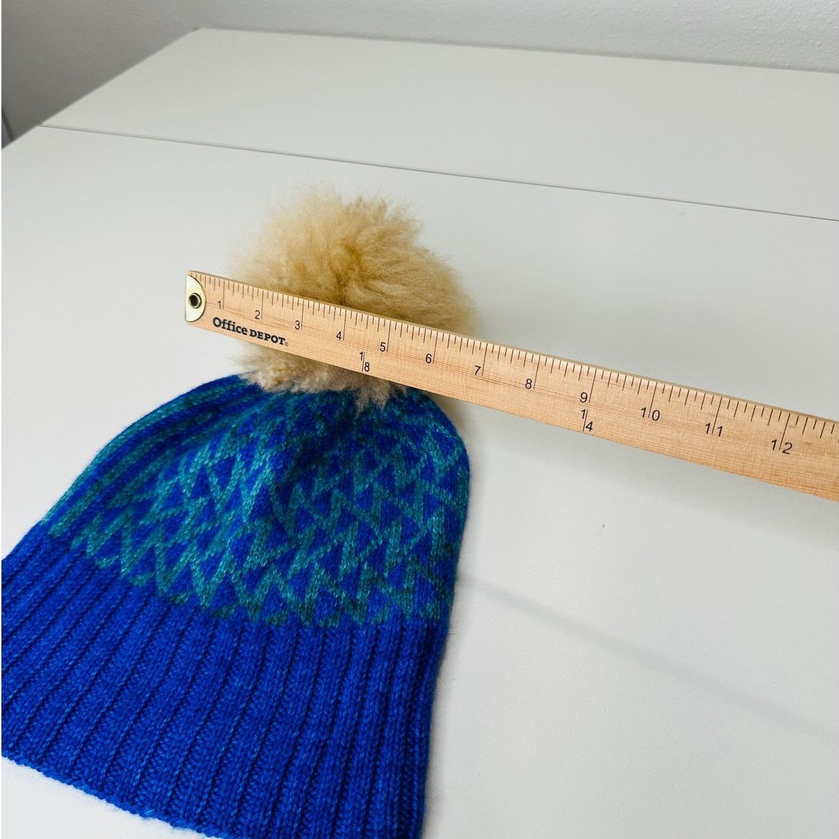 Other Blue Green Triangle Print Knit Beanie Tan Pom Pom OS Size ONE SIZE - 9 Thumbnail
