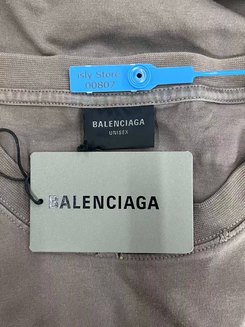 Balenciaga Balenciaga Ripped Letter Logo Printed Worn Crew Neck Short Size US XL / EU 56 / 4 - 4 Thumbnail