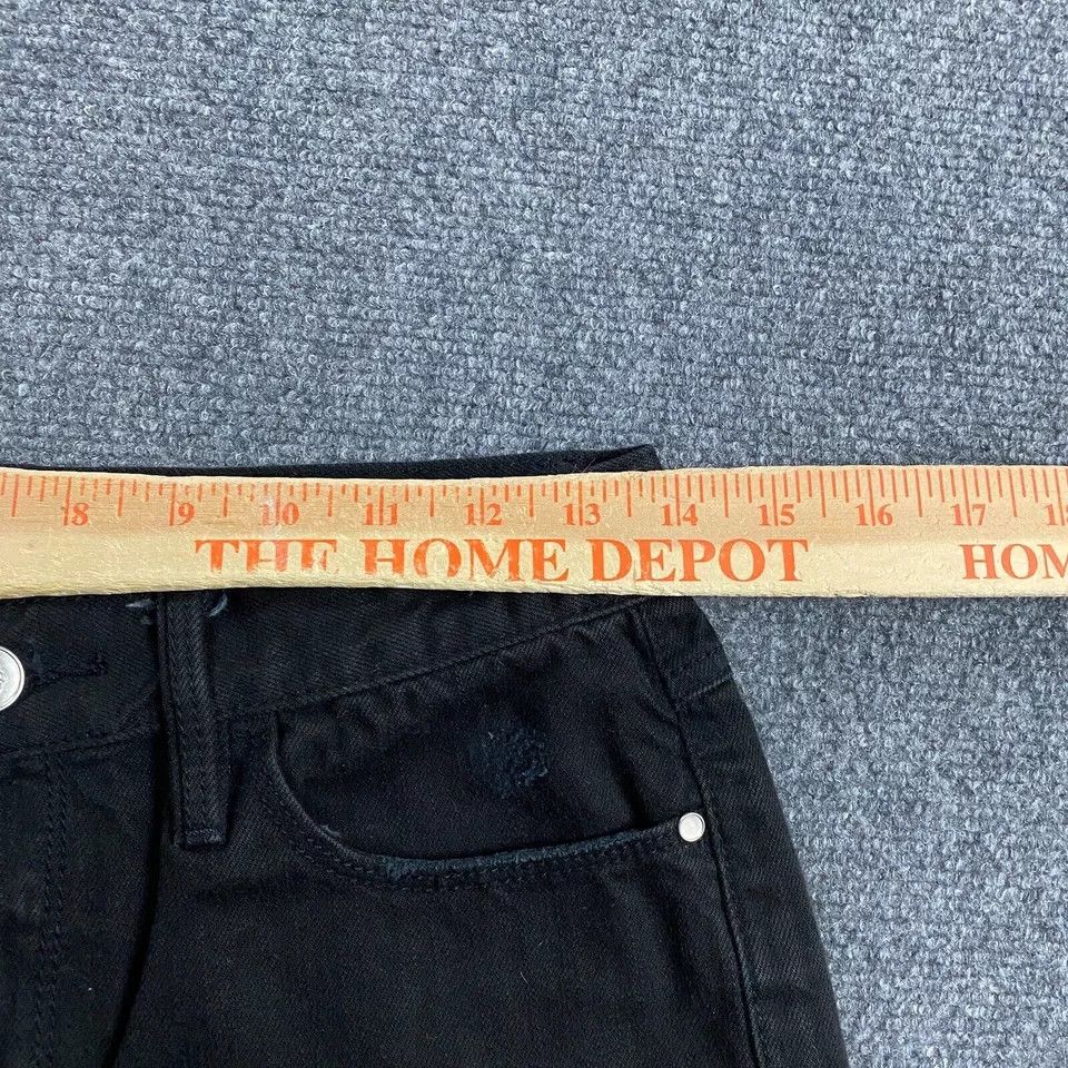 Bebe Bebe Shorts Women's 27 Black Denim Ripped Rolled Hem Size 27" / US 4 / IT 40 - 2 Thumbnail