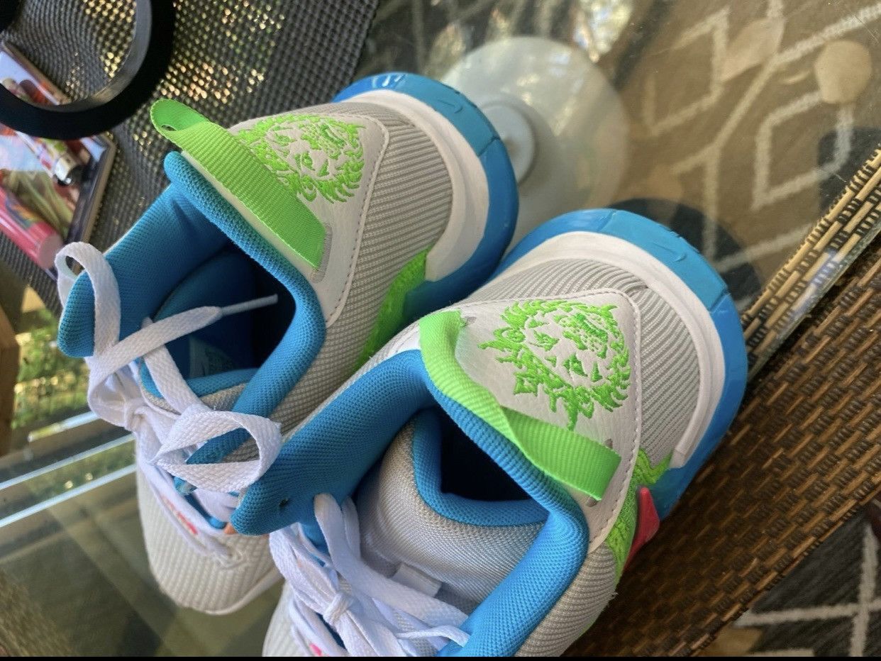 Nike Le Bron Witness 7 Size US 9 / EU 42 - 2 Thumbnail