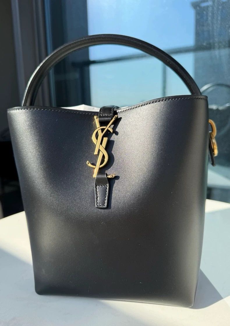 Saint Laurent Paris Saint Laurent Paris Small black gold cowhide bucket hobo b Size ONE SIZE - 1 Thumbnail
