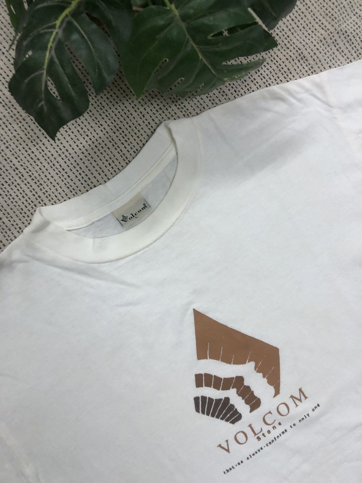 Vintage × Volcom Vintage 90’s Volcom Made in Usa Tee Size US L / EU 52-54 / 3 - 1 Thumbnail