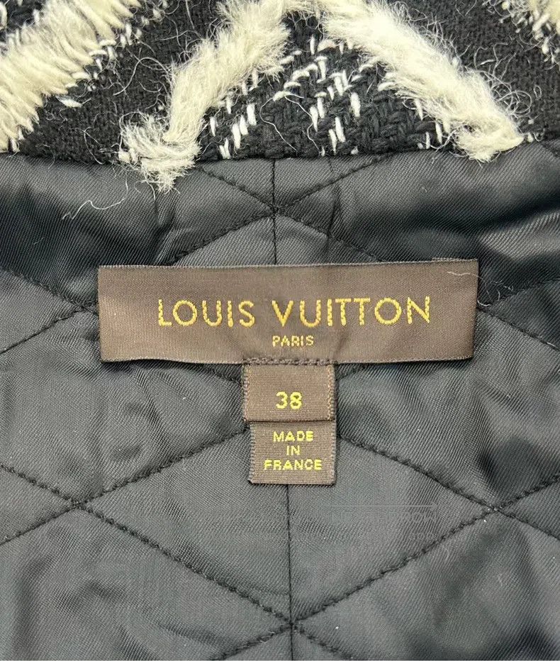 Louis Vuitton Louis Vuitton Black and white color-block zippered fur ves Size XS / US 0-2 / IT 36-38 - 3 Thumbnail
