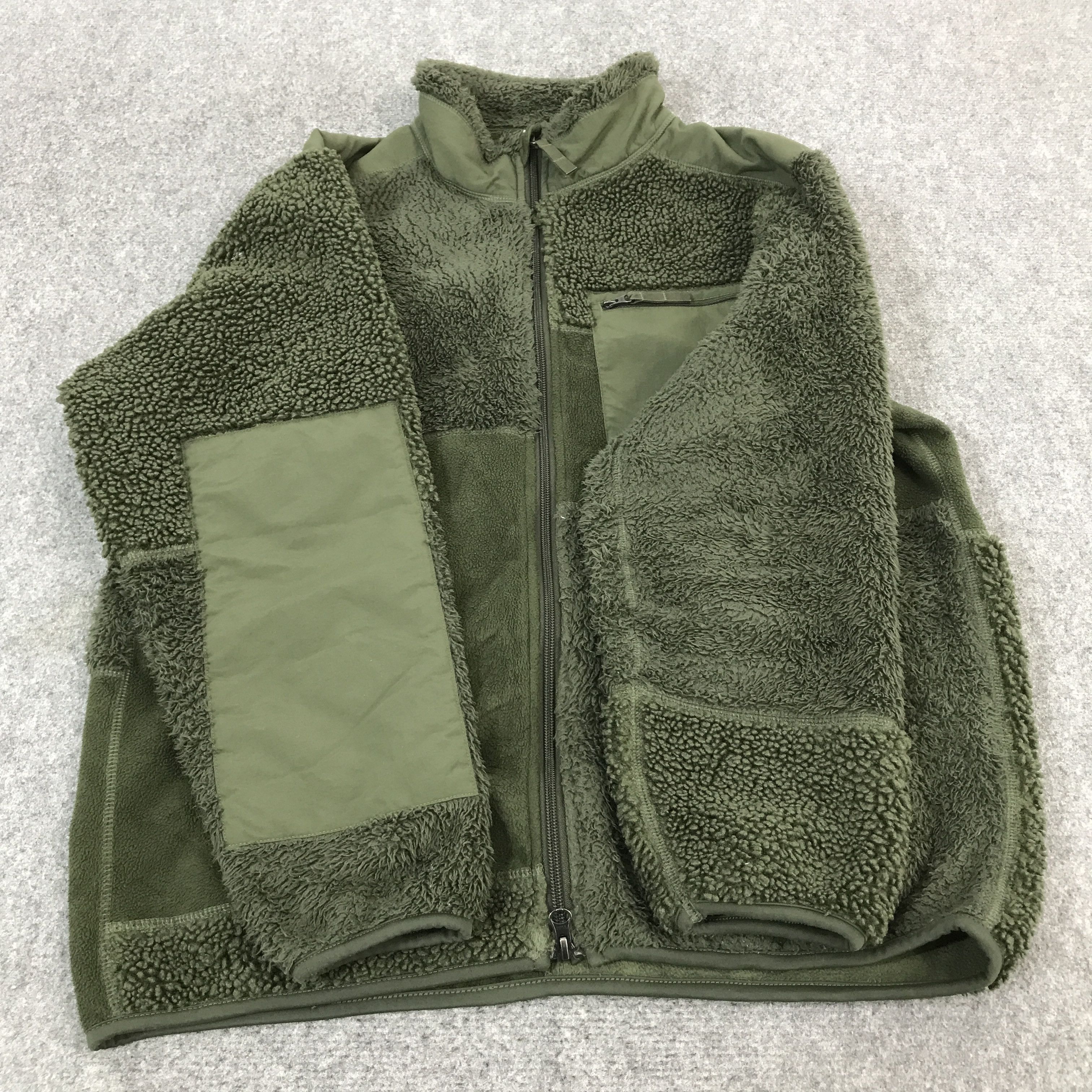 Engineered Garments × Uniqlo ENGINEERED GARMENTS X UNIQLO FLEECE JACKET Size US L / EU 52-54 / 3 - 8 Thumbnail