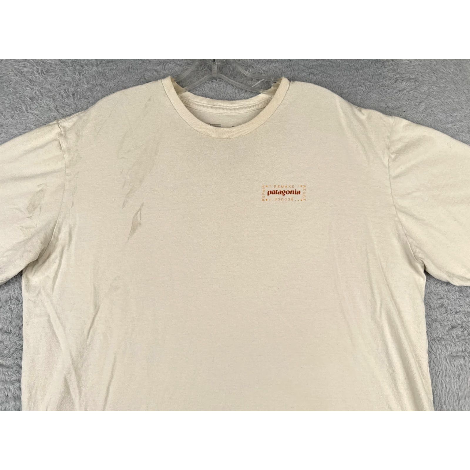 Patagonia Patagonia Shirt Men Large Ivory Cotton Short Sleeve Logo T-Shirt Mens Size US L / EU 52-54 / 3 - 4 Thumbnail