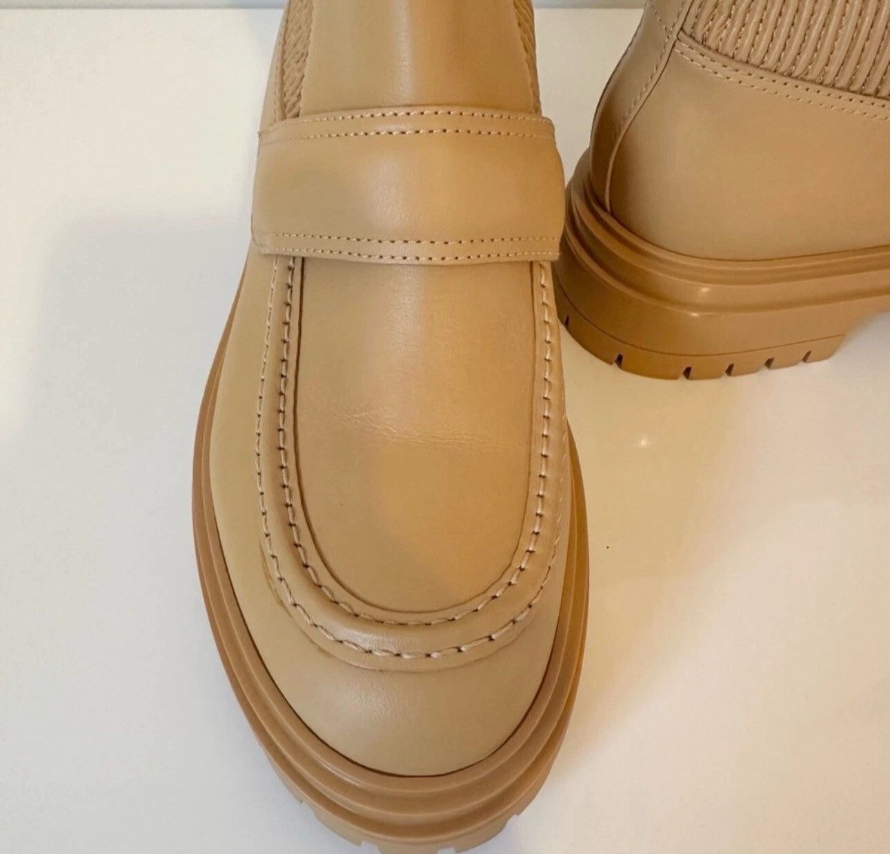 Gianvito Rossi Gianvito Rossi | Round Toe Rubber Sole Size US 8.5 / IT 38.5 - 10 Thumbnail