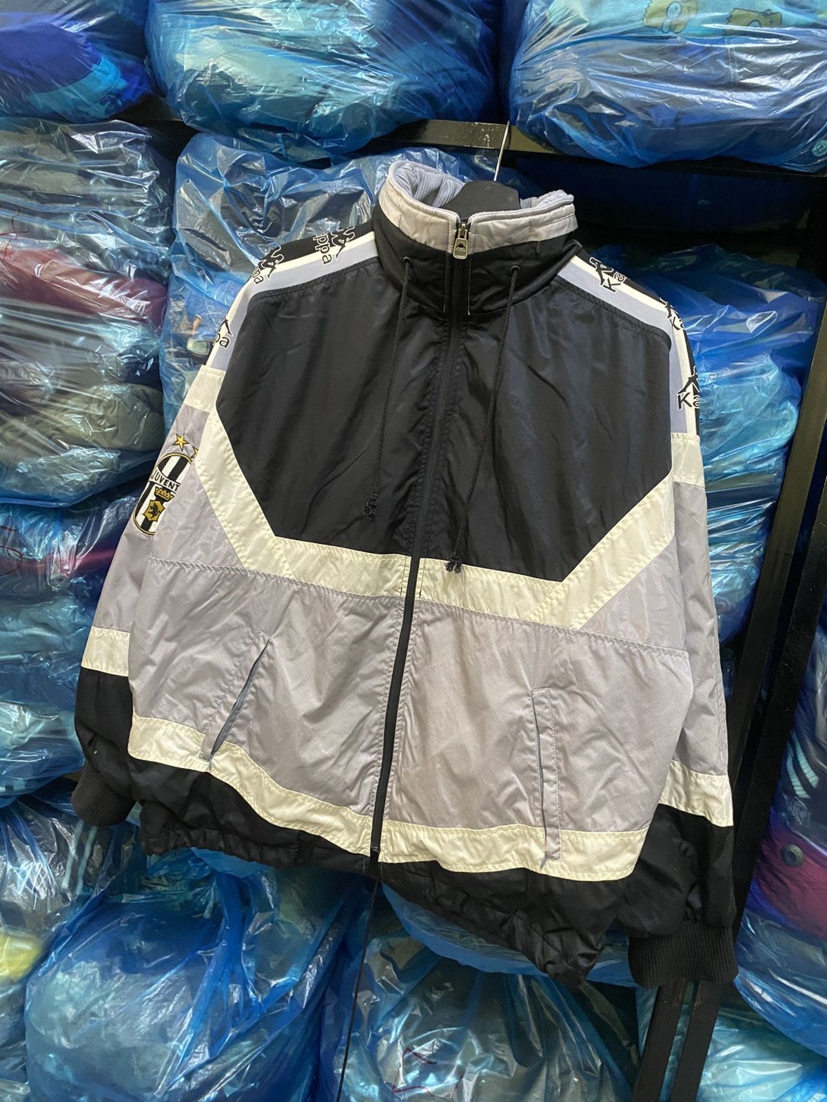 Kappa Vintage Kappa x Juventus Windbreaker Jacket - Black/Grey Size US M / EU 48-50 / 2 - 2 Thumbnail
