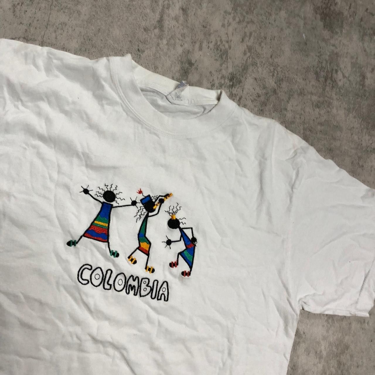 Other White embroidered Colombia T-shirt with a unique design tee Size US L / EU 52-54 / 3 - 2 Thumbnail