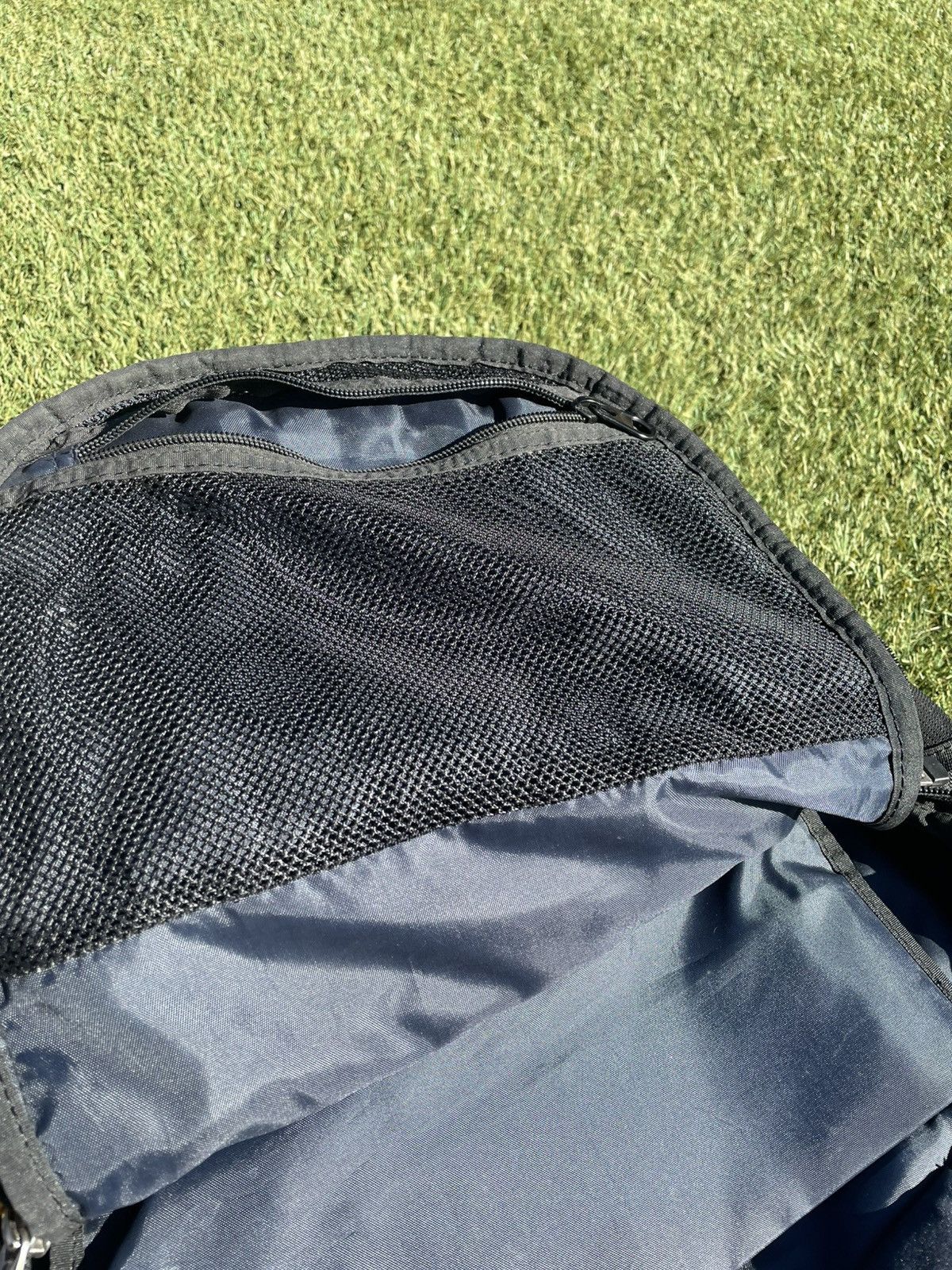 Other TARGUS Drifter II for 17" Laptop Backpack broken strap Size 30 - 6 Thumbnail