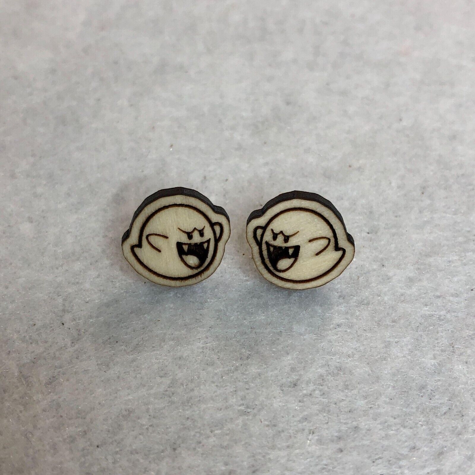 Nintendo Super Mario Boo Wood Stud Earrings Size ONE SIZE - 2 Thumbnail