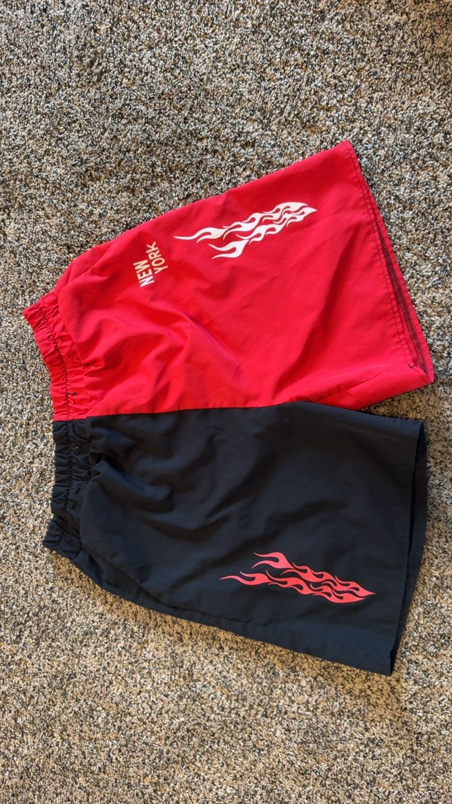 Other Black/red NY Shorts Size US 34 / EU 50 - 1 Thumbnail