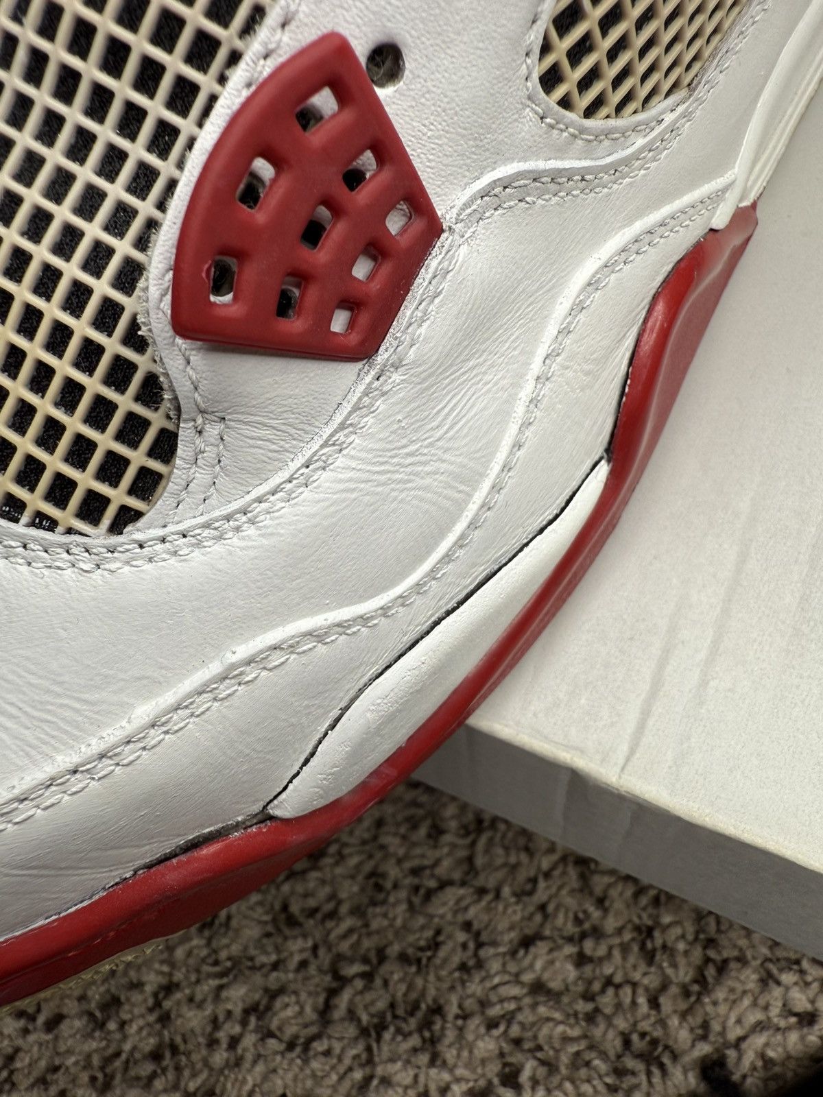 Nike 2012 Jordan Fire Red 4s Size US 10 / EU 43 - 7 Thumbnail