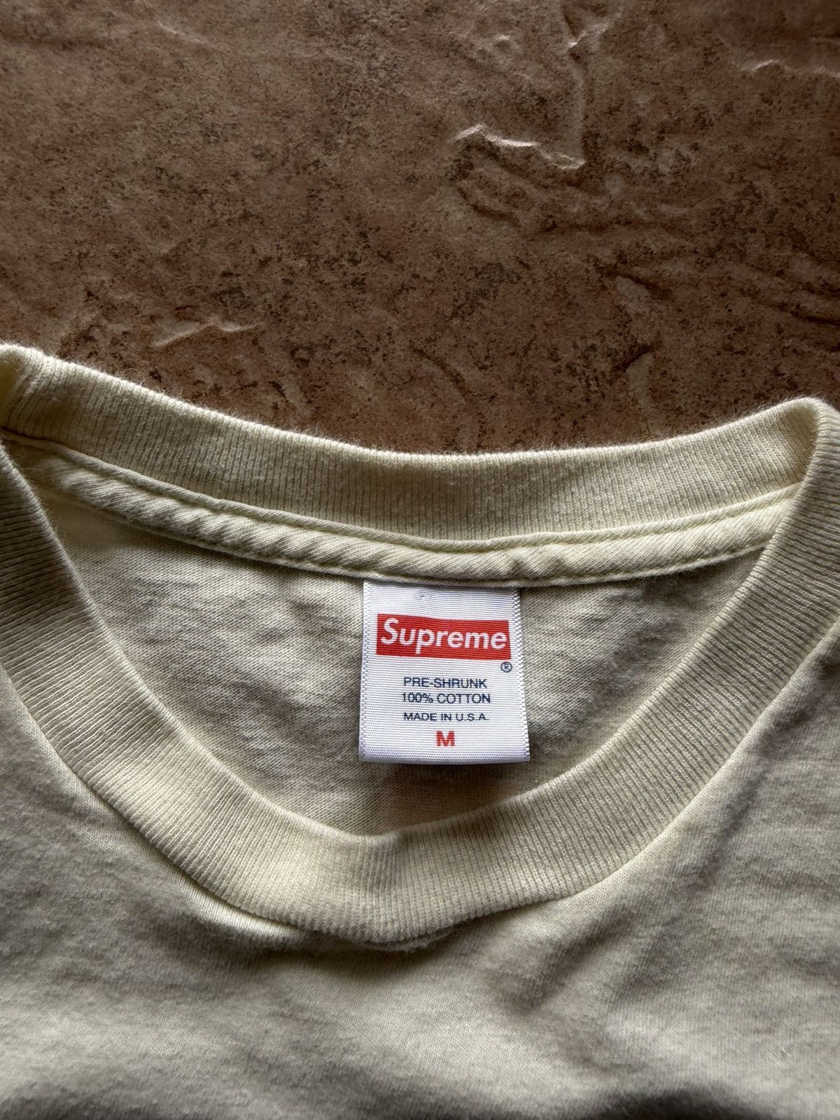 Supreme SUPREME MIKE HILL runner tee Size US M / EU 48-50 / 2 - 2 Thumbnail