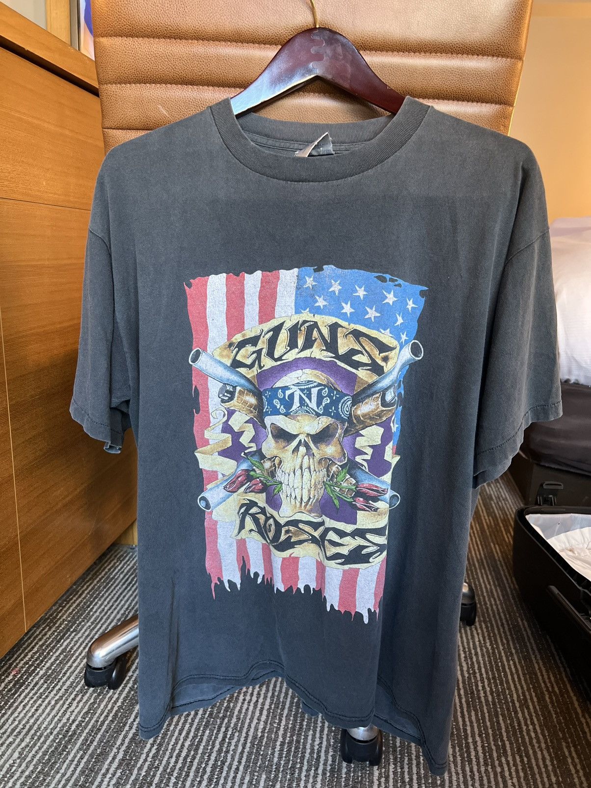 Other Guns N’ Roses 91’-92’ T-Shirt / Cities Tour Size US XL / EU 56 / 4 - 10 Thumbnail