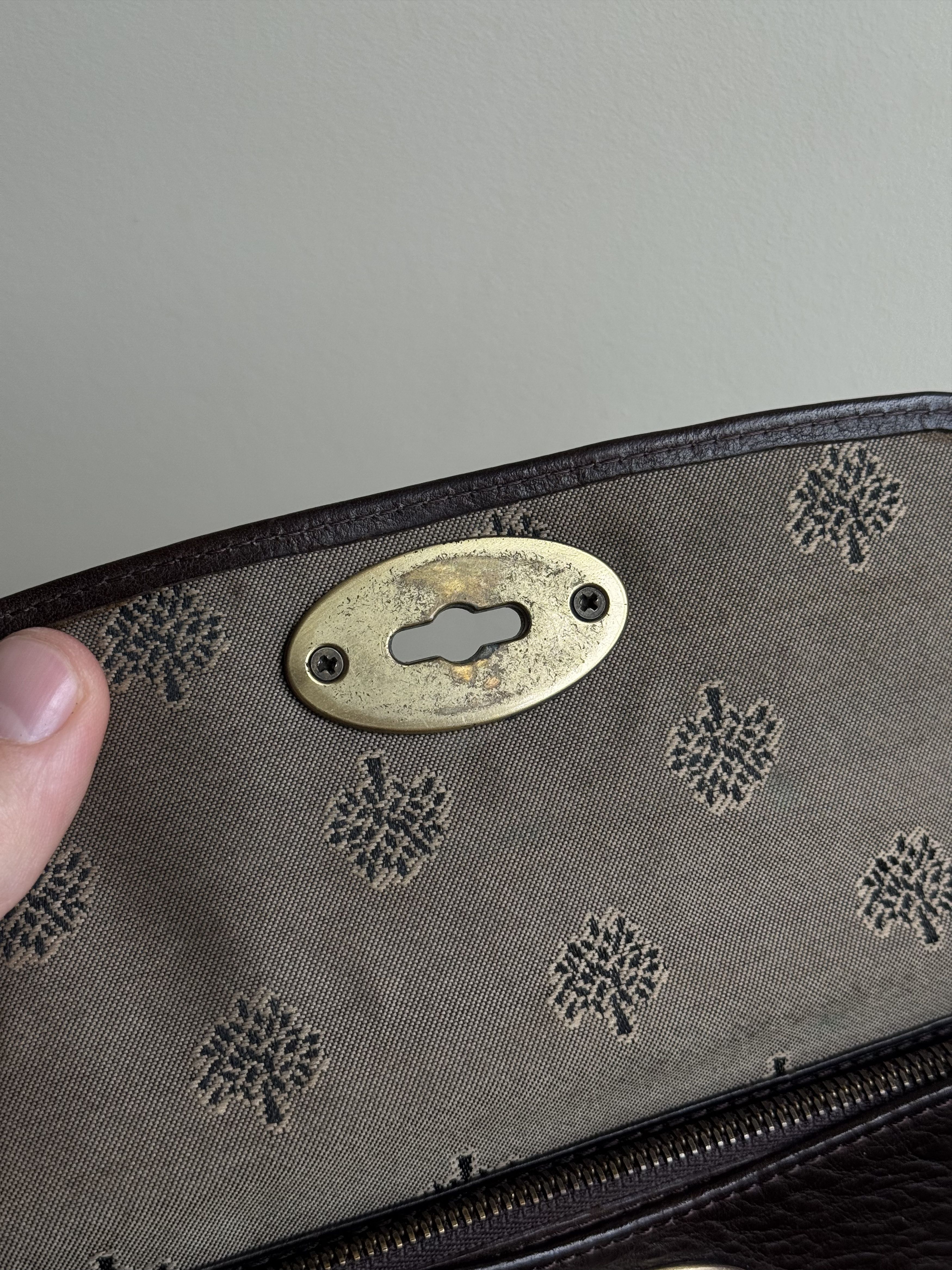 Mulberry Vintage Mulberry Long Postman Lock Wallet Purse Oak Brown Size ONE SIZE - 8 Thumbnail