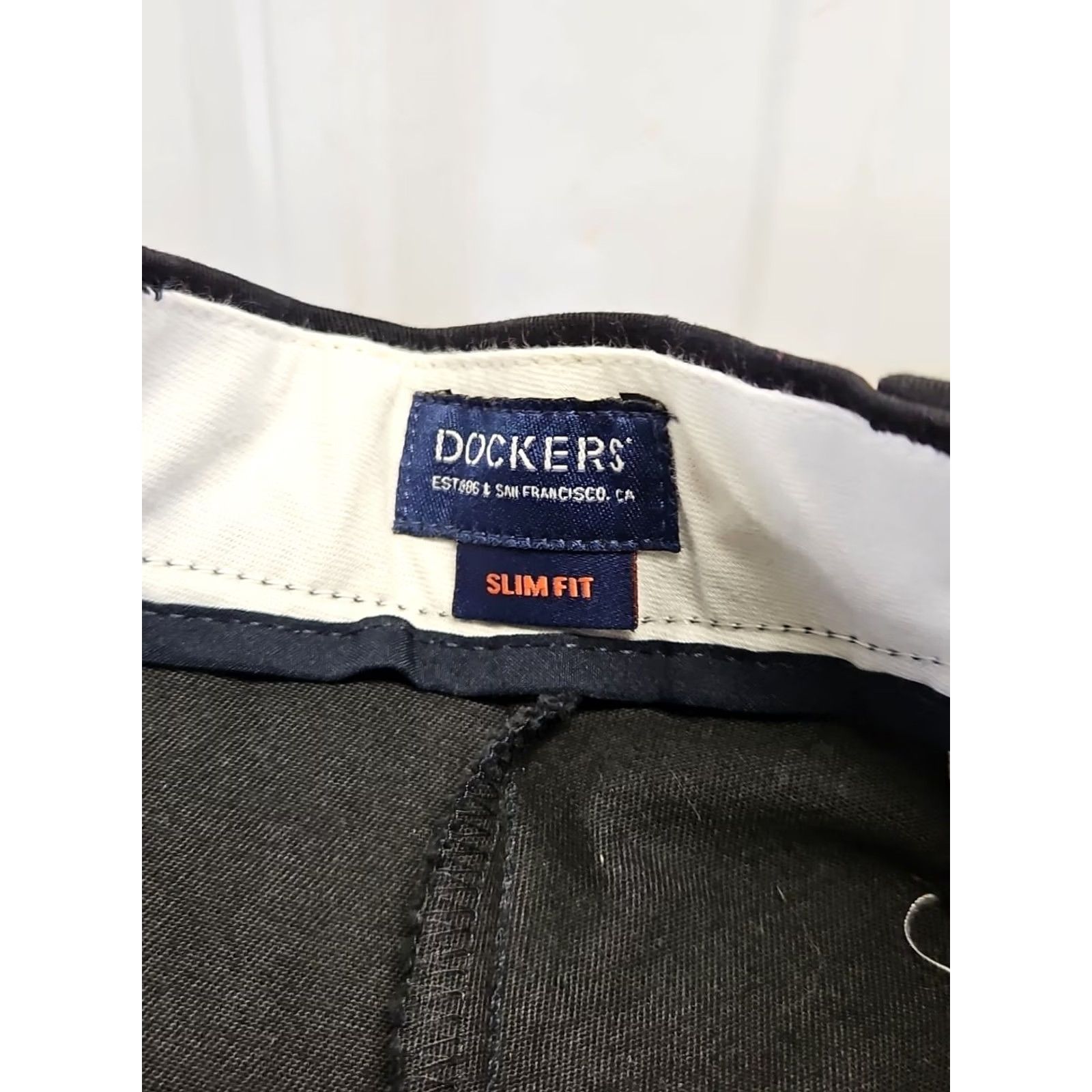 Dockers Dockers Slim Fit Black Dress Pants 34x32 Men’s Flat Front Stretch Waterless Regular Inseam 32 Pants Size US 34 / EU 50 - 5 Thumbnail