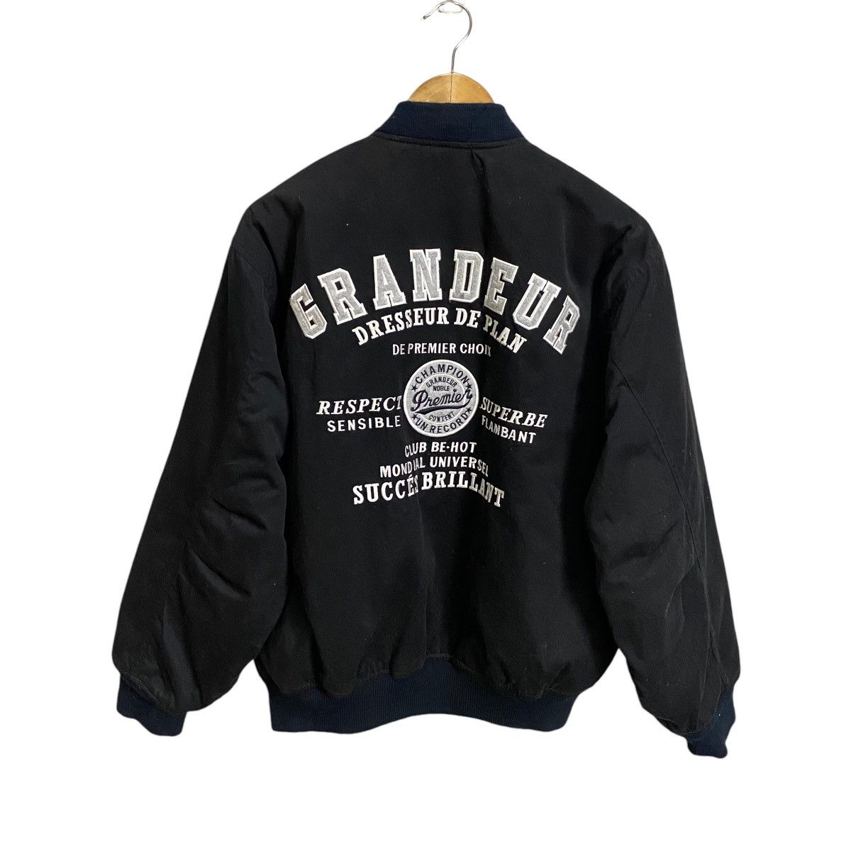 Japanese Brand Grandeur embroidery black jacket Size US L / EU 52-54 / 3 - 1 Thumbnail