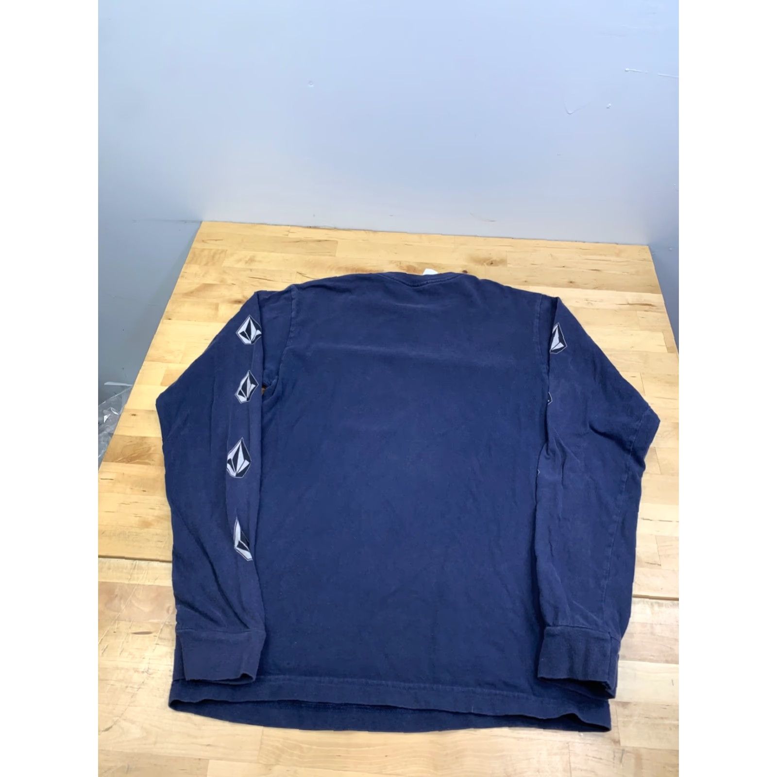 Volcom VINTAGE Volcom Long Sleeve Shirt Men S Blue Surf Y2K Grunge 90s Logo Size US S / EU 44-46 / 1 - 8 Thumbnail