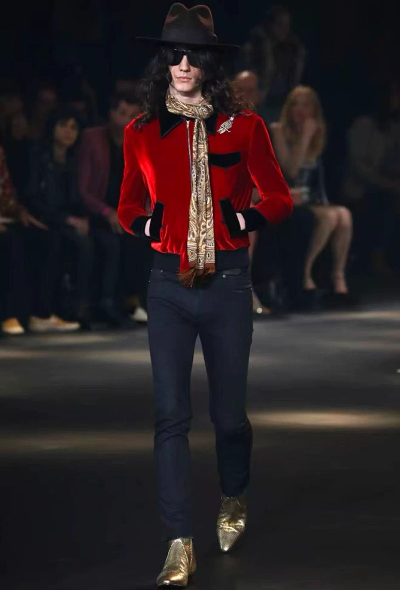Saint Laurent Paris Saint Laurent SLP 16FW Runway Red Velvet Court Jkt Size US M / EU 48-50 / 2 - 8 Thumbnail