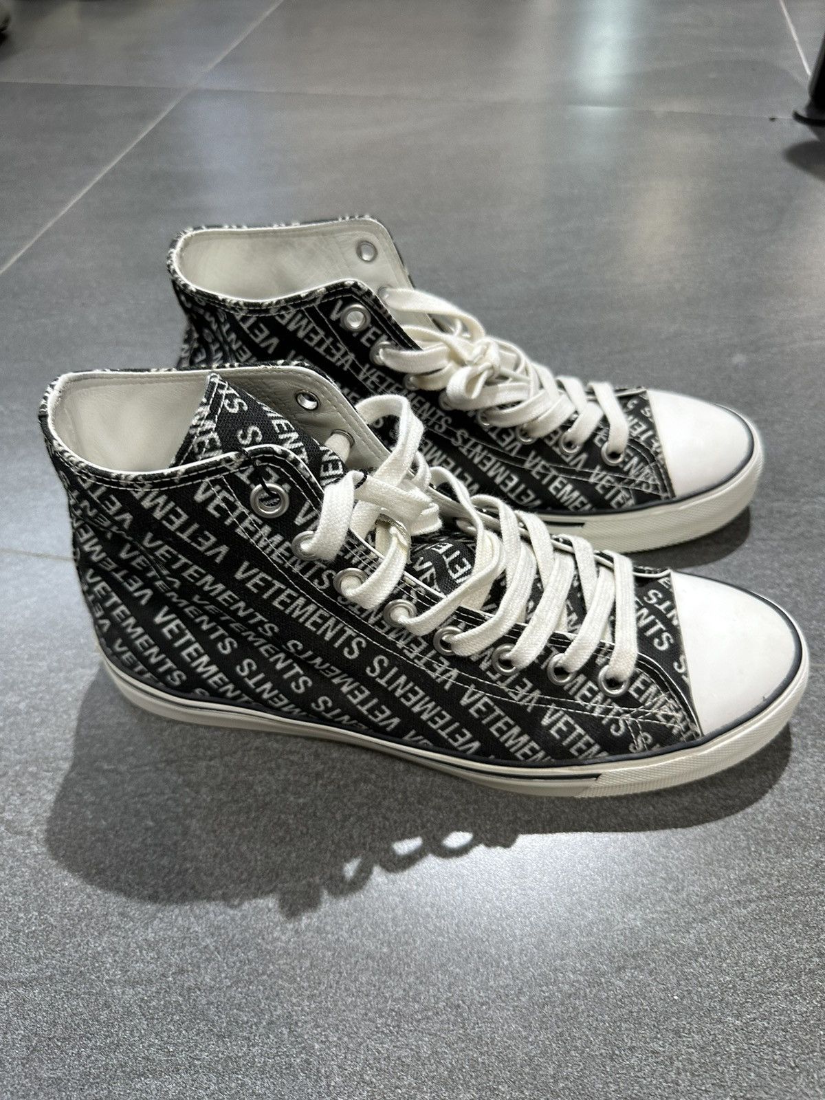 Vetements Vetements All Over High Top Sneaker Black Size US 7 / EU 40 - 3 Thumbnail